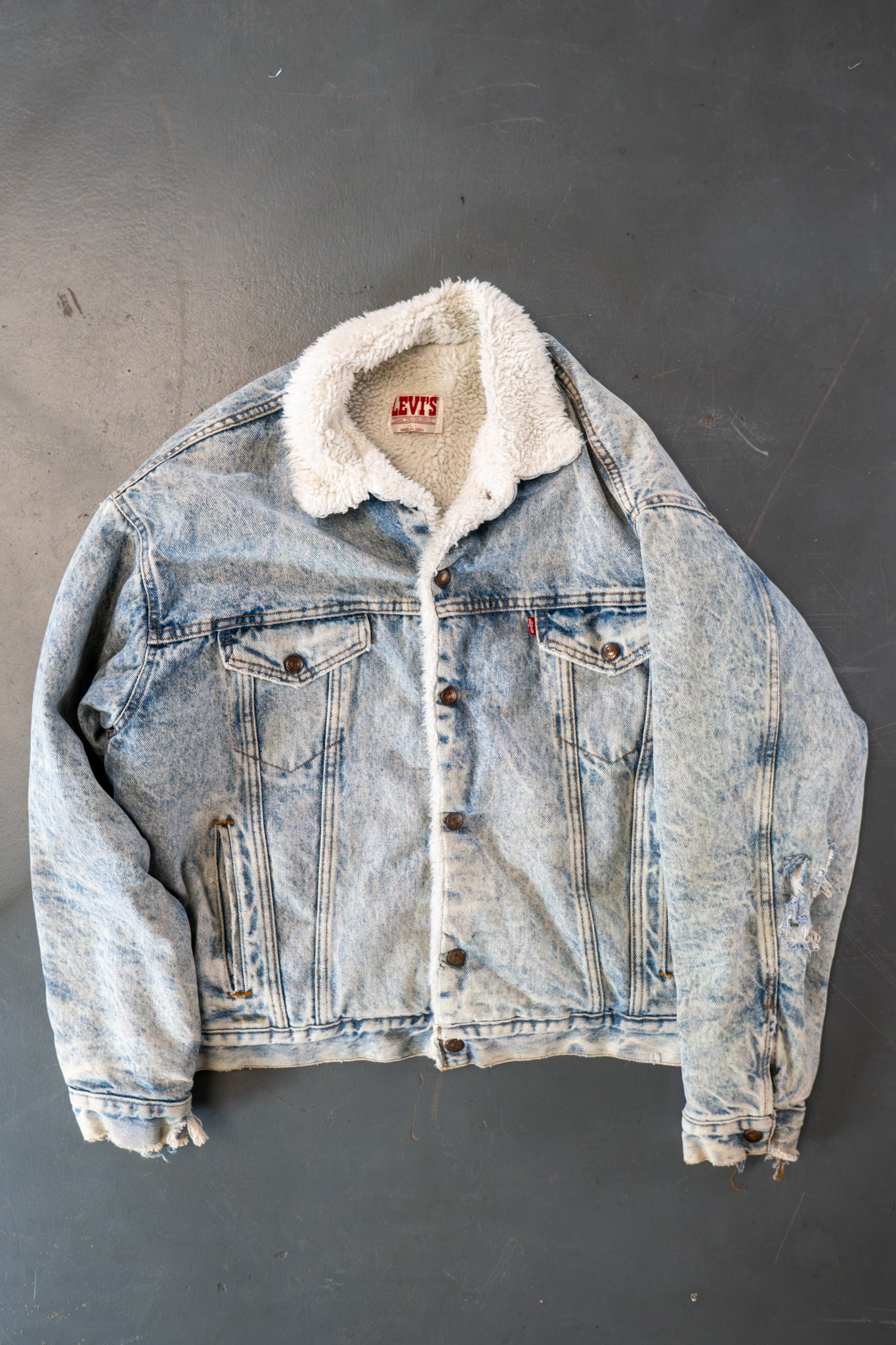 Vintage Levi's Sherpa Fleece Lined Denim Jacket - L