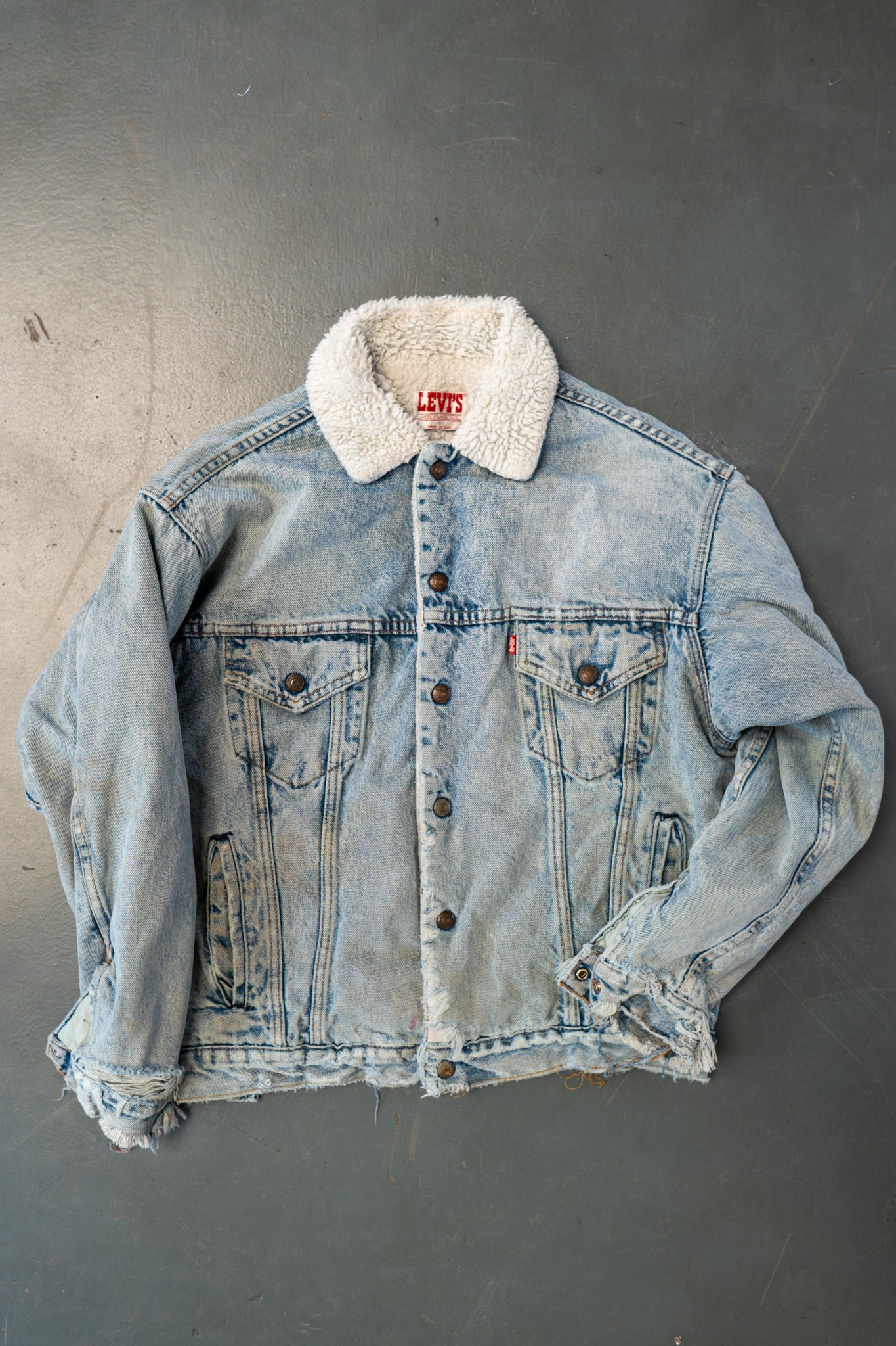 Vintage Levi's Sherpa Fleece Lined Denim Jacket - L