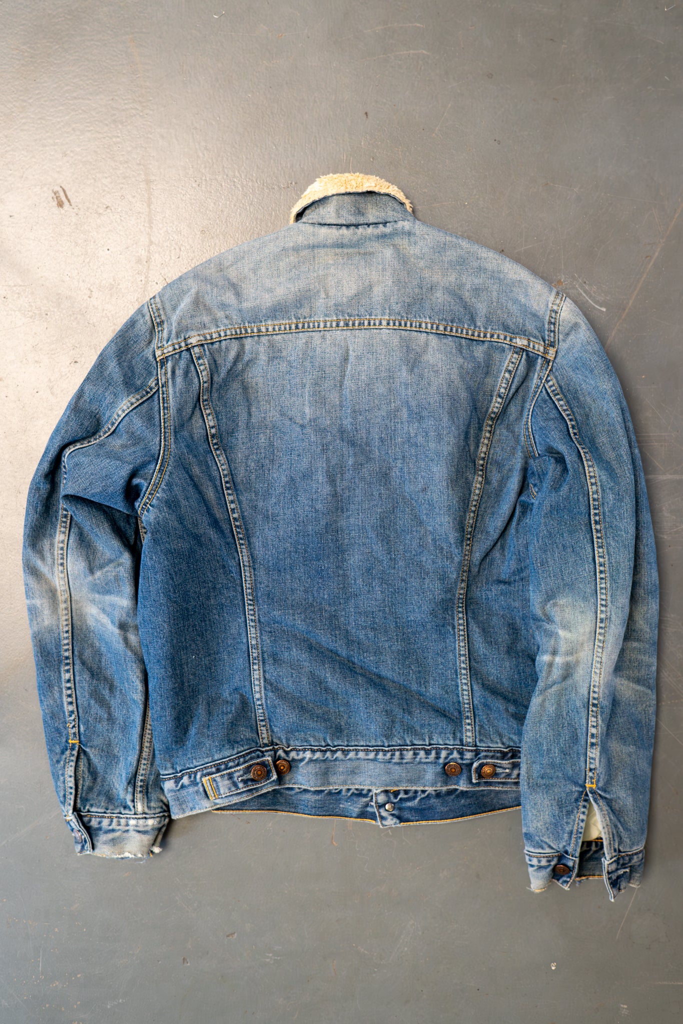 Vintage Levi's Sherpa Fleece Lined Denim Jacket - L