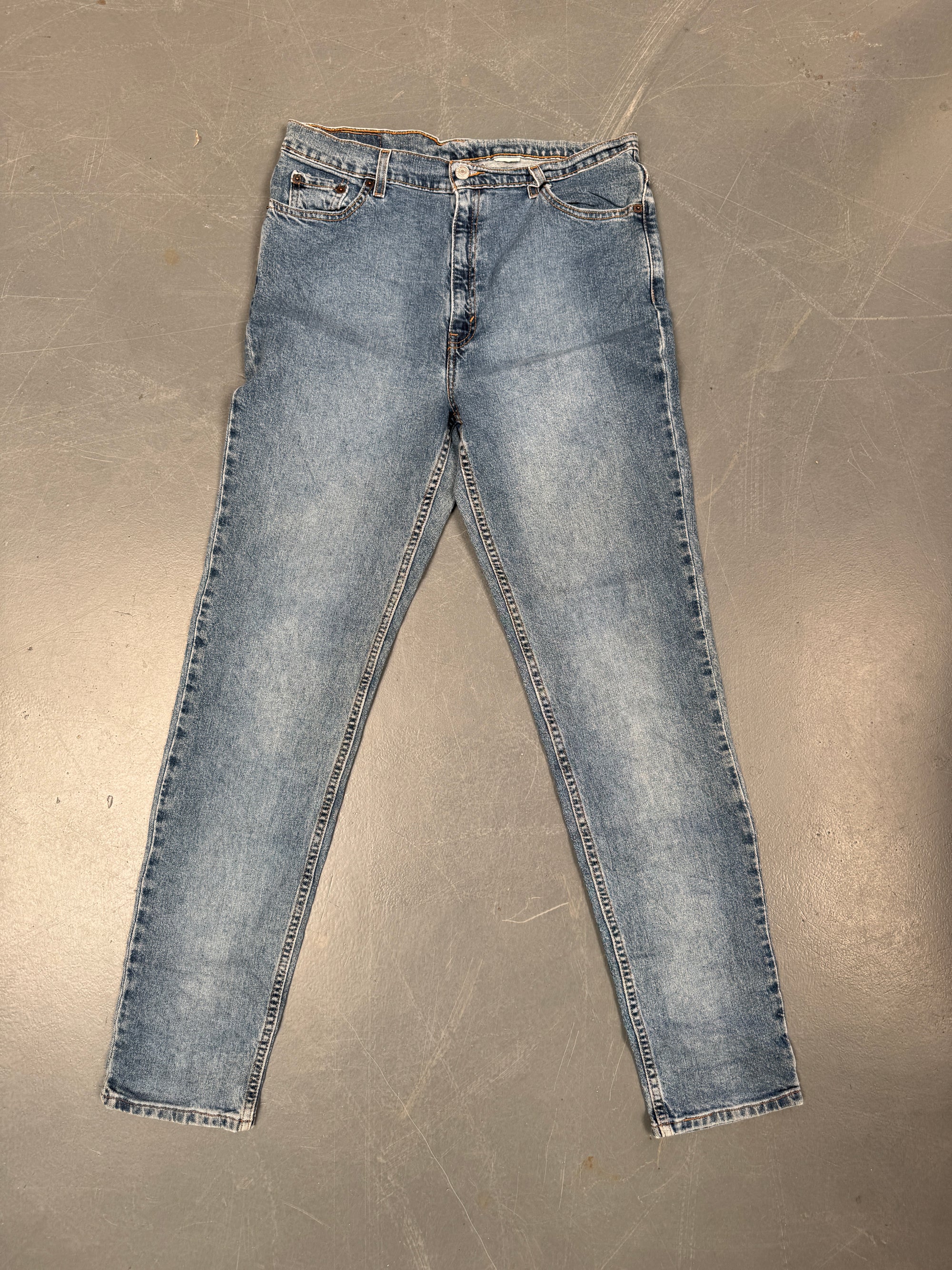 Vintage Ladies Levis High Waisted Denim 90s Made Jean - W 32 L 33 - HW08