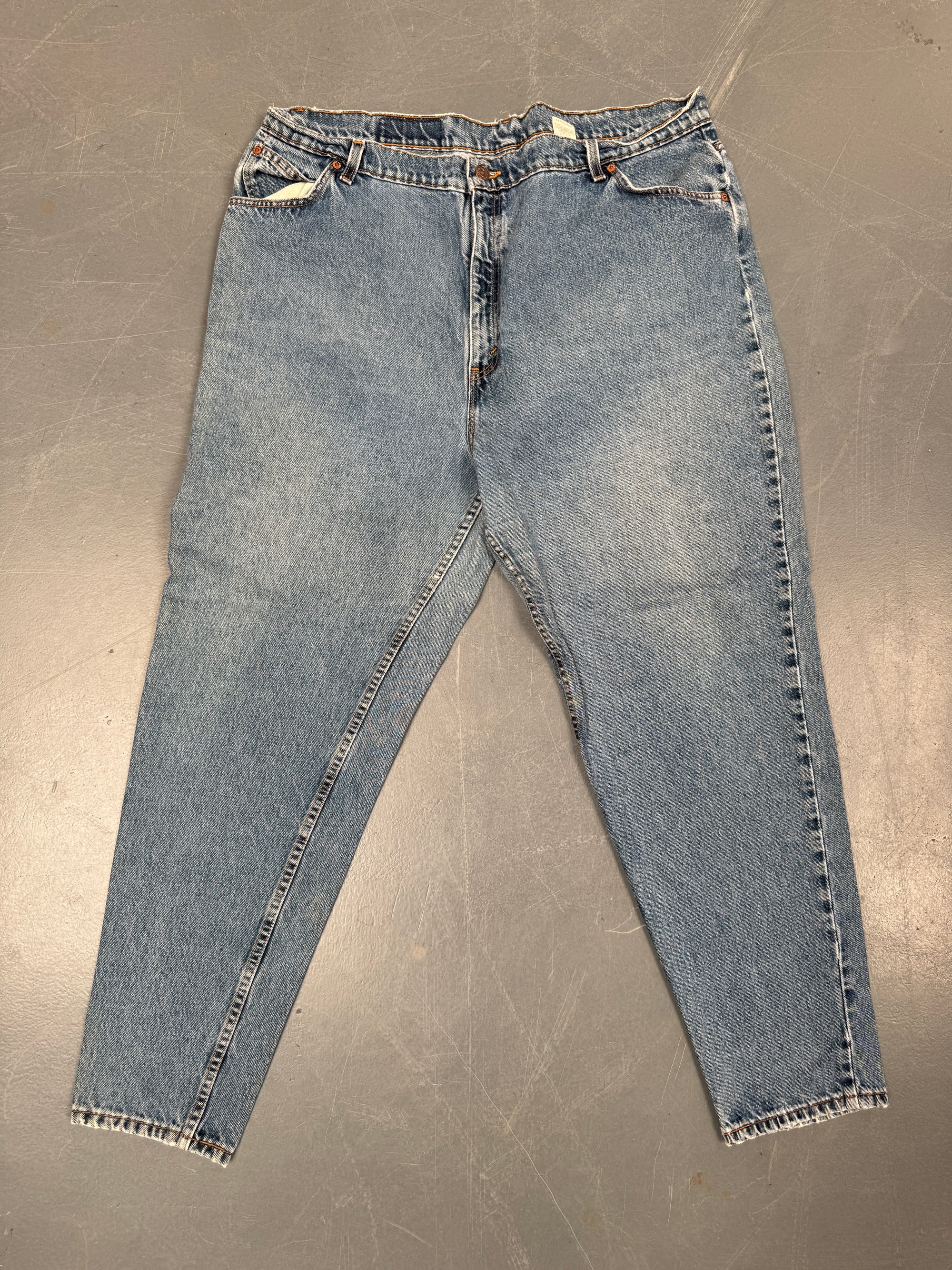 Vintage Ladies Levis High Waisted Denim 90s Made Jean - W 40 L 30 - HW13