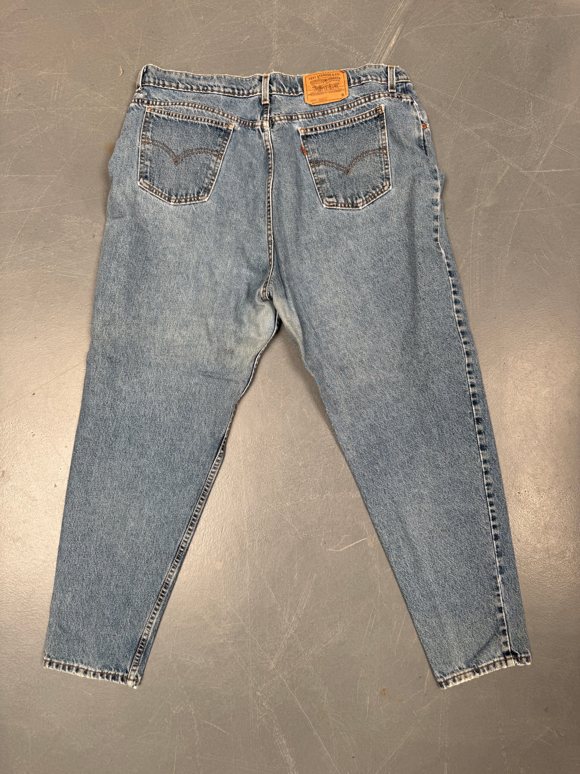 Vintage Ladies Levis High Waisted Denim 90s Made Jean - W 40 L 30 - HW13