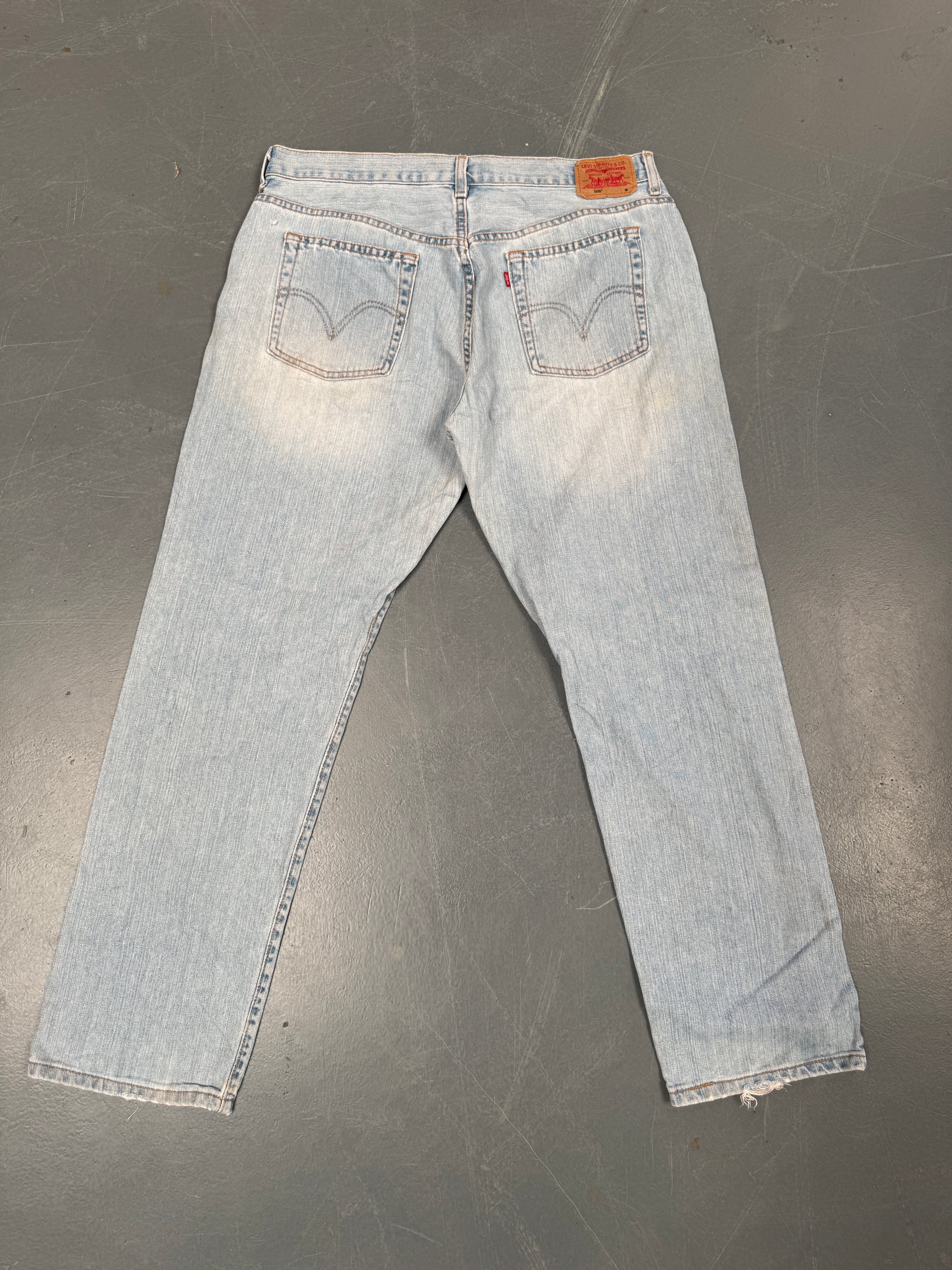 Vintage Ladies Levis High Waisted Denim 90s Made Jean - W 36 L 31 - HW28