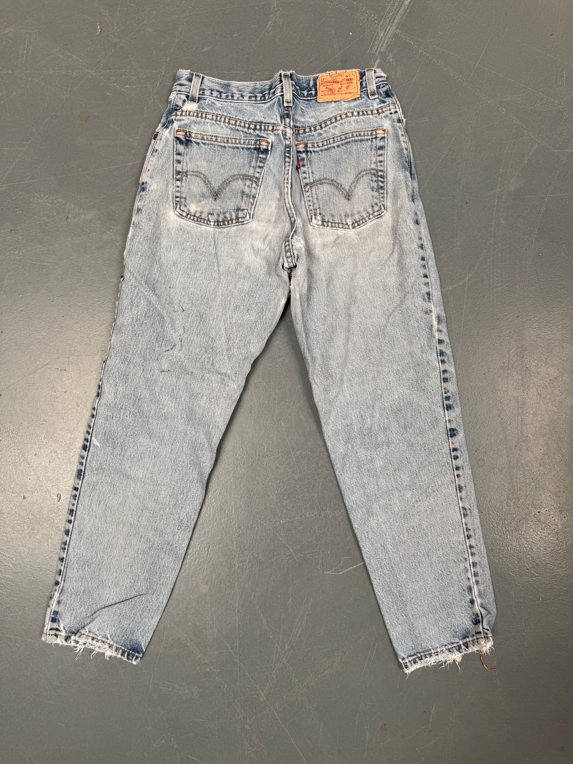 Vintage Ladies Levis High Waisted Denim 90s Made Jean - W 28 L 28 - HW34