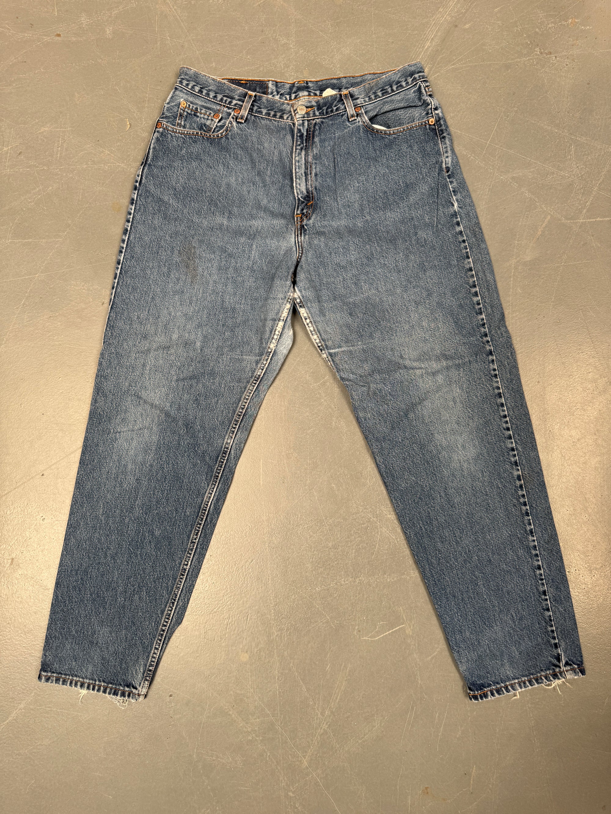Vintage Ladies Levis High Waisted Denim 90s Made Jean - W 34 L 31 - HW41