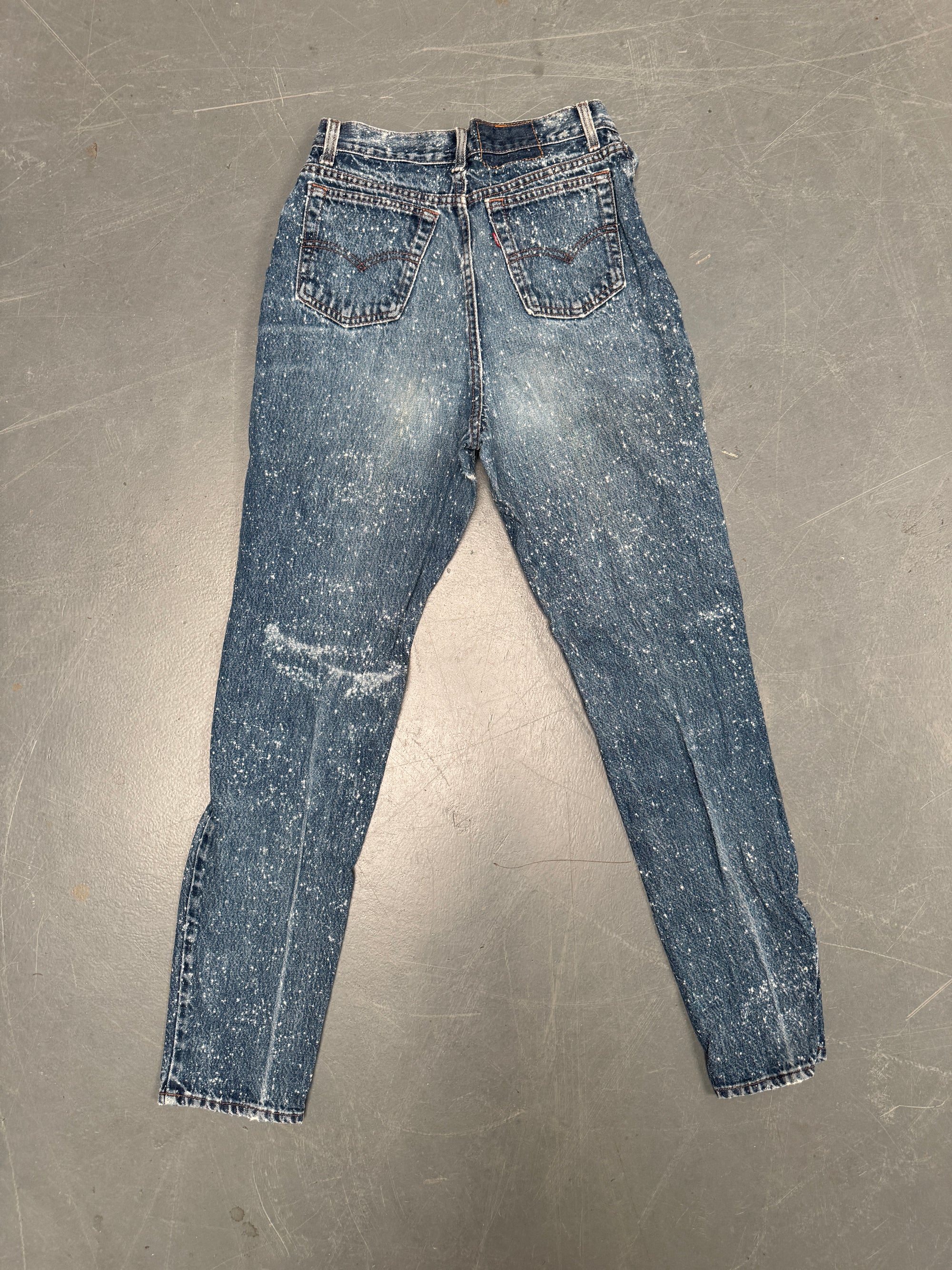 Vintage Ladies Levis High Waisted Denim 90s Made Jean - W 26 L 32 - HW63