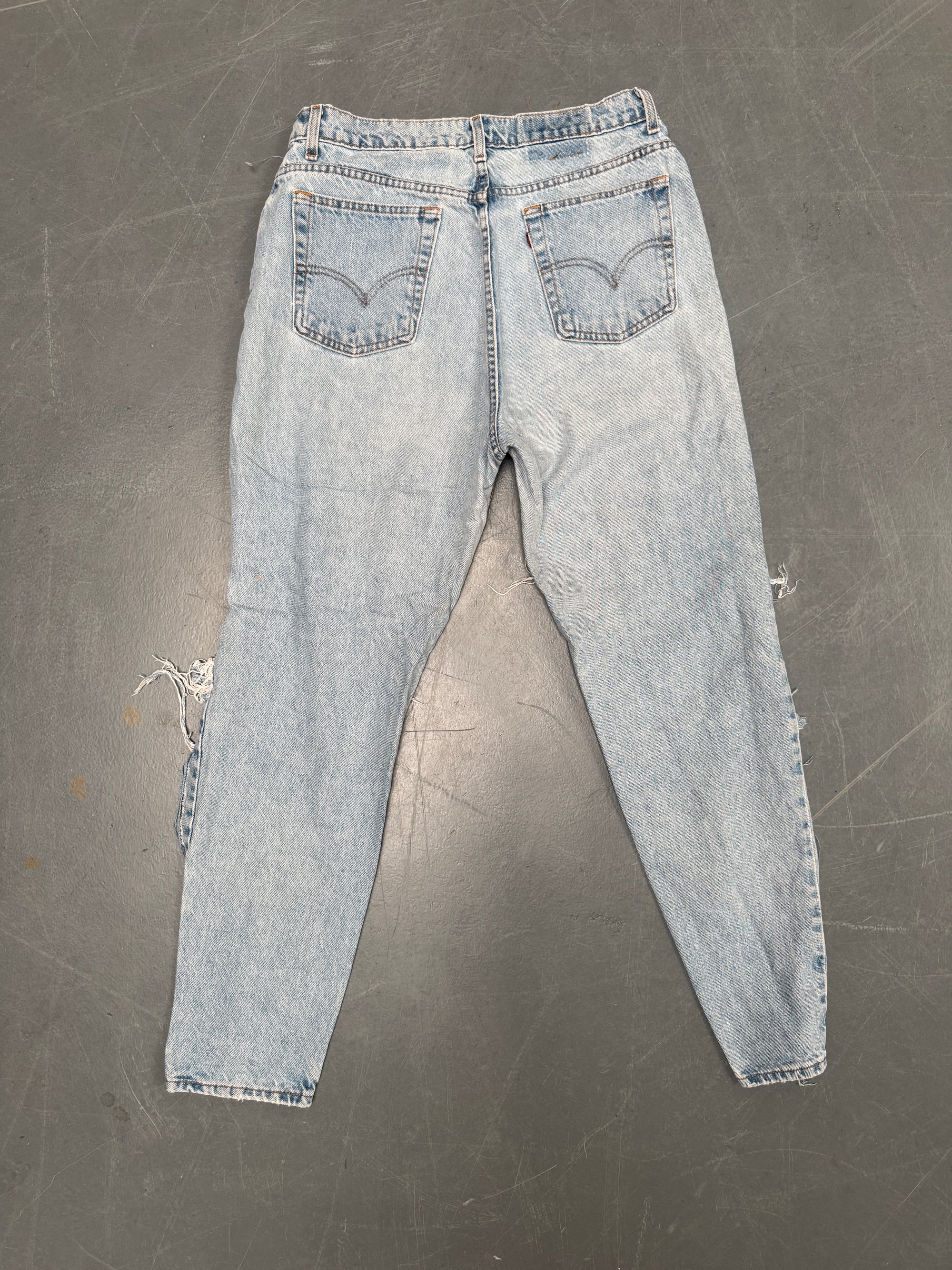 Vintage Ladies Levis High Waisted Denim 90s Made Jean - W 32 L 30 - HW64