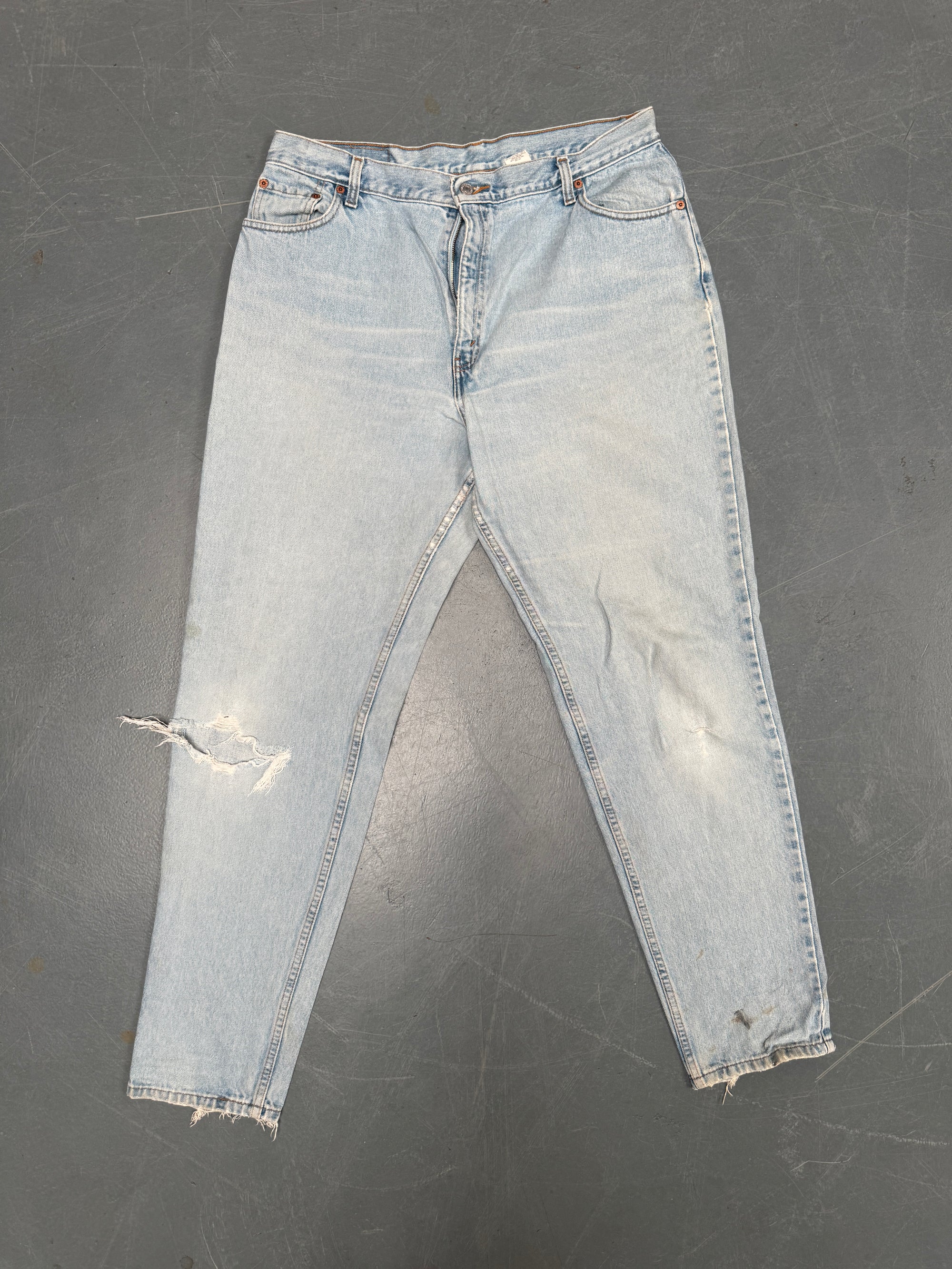 Vintage Ladies Levis High Waisted Denim 90s Made Jean - W 34 L 33 - HW66