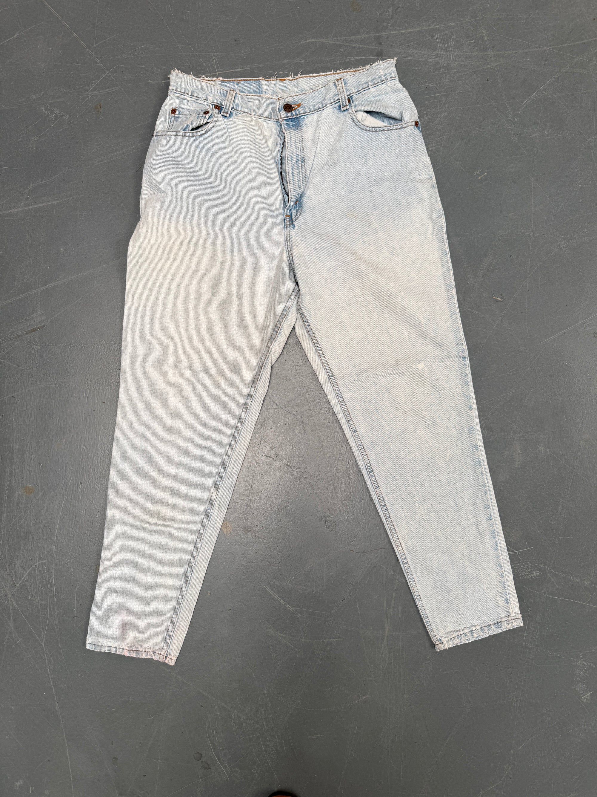 Vintage Ladies Levis High Waisted Denim 90s Made Jean - W 30 L 30 - HW70