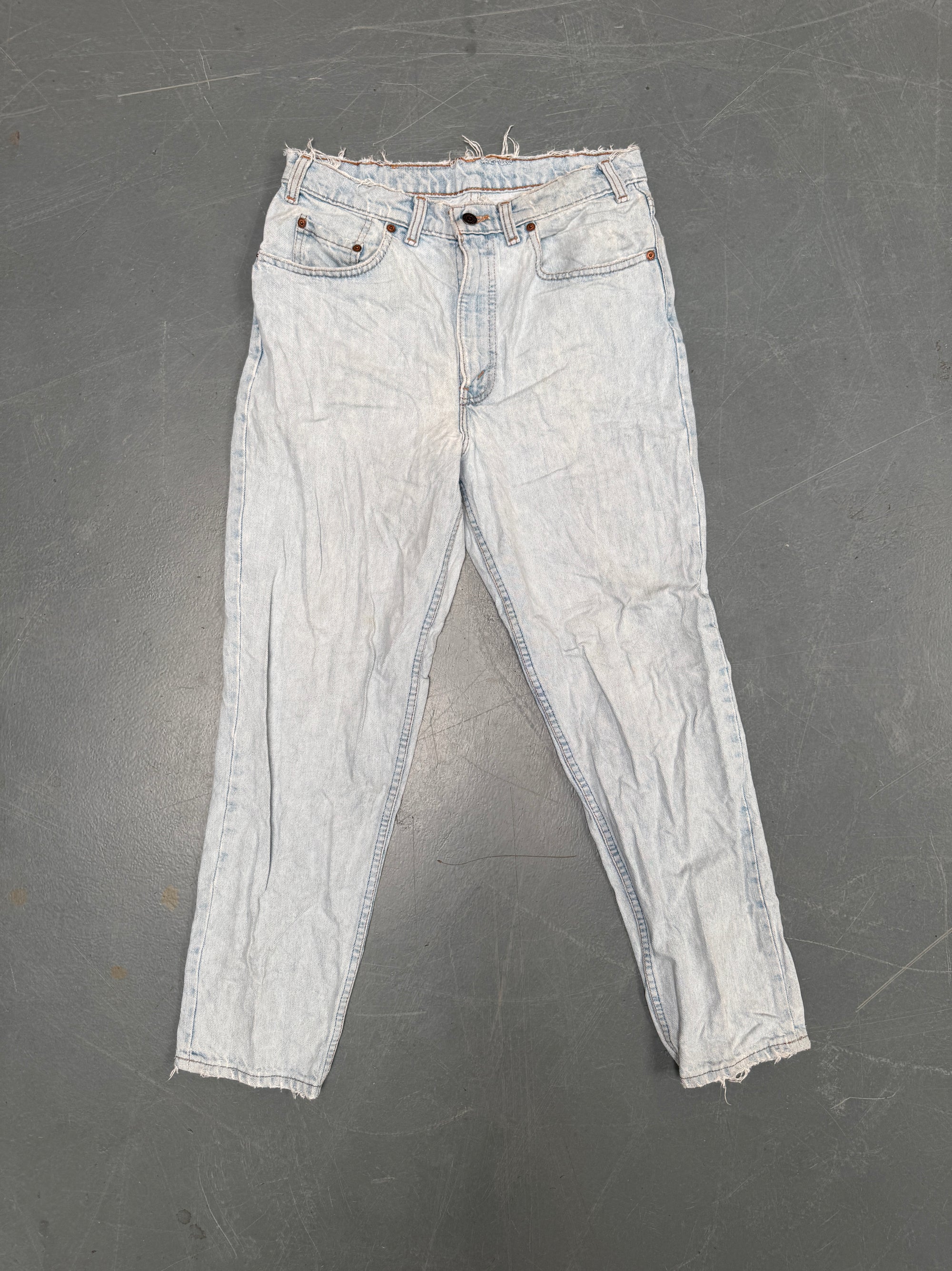 Vintage Ladies Levis High Waisted Denim 90s Made Jean - W 30 L 28 - HW71