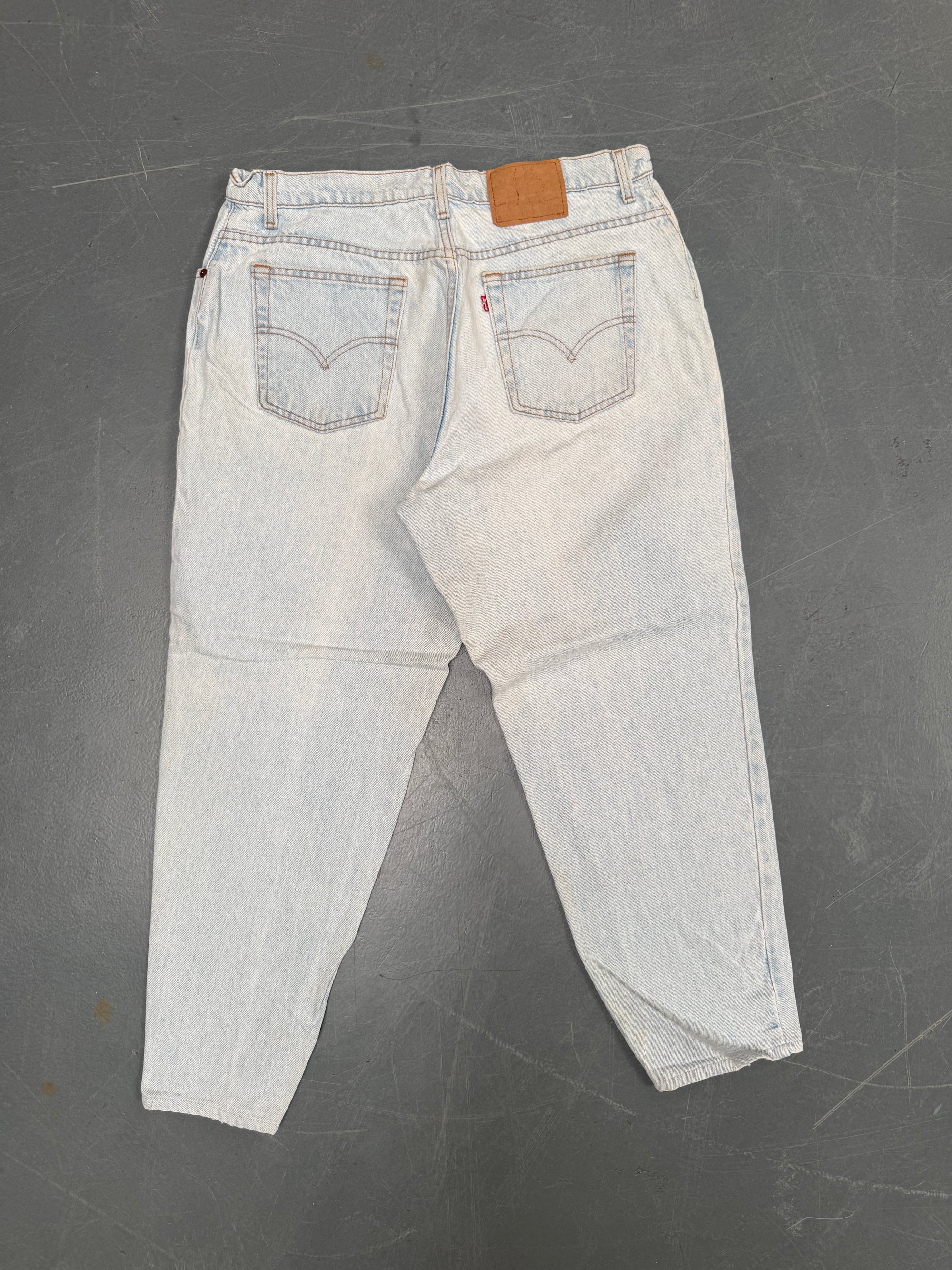 Vintage Ladies Levis High Waisted Denim 90s Made Jean - W 34 L 27 - HW77