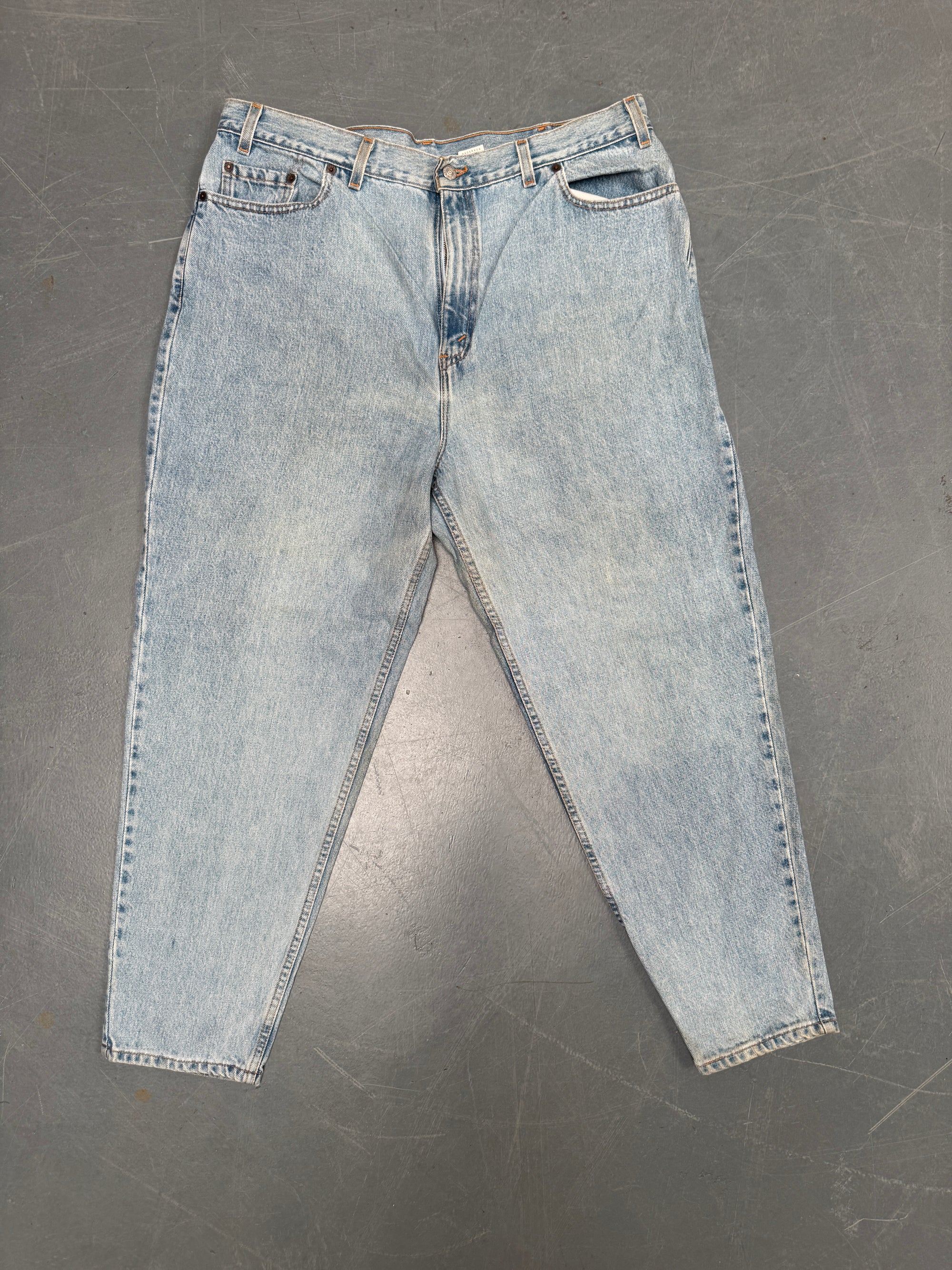 Vintage Ladies Levis High Waisted Denim 90s Made Jean - W 38 L 29 - HW78
