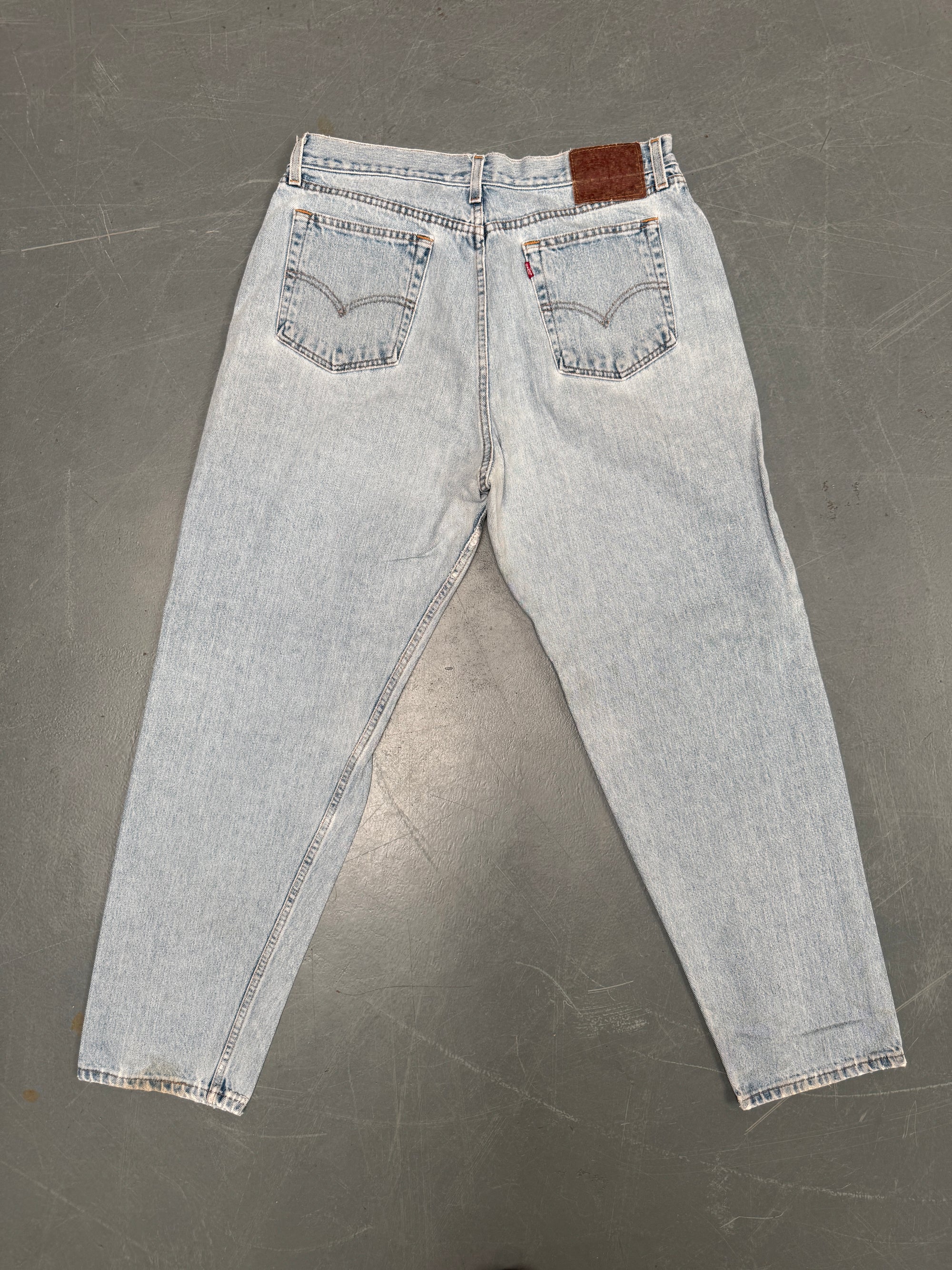 Vintage Ladies Levis High Waisted Denim 90s Made Jean - W 34 L 31 - HW91