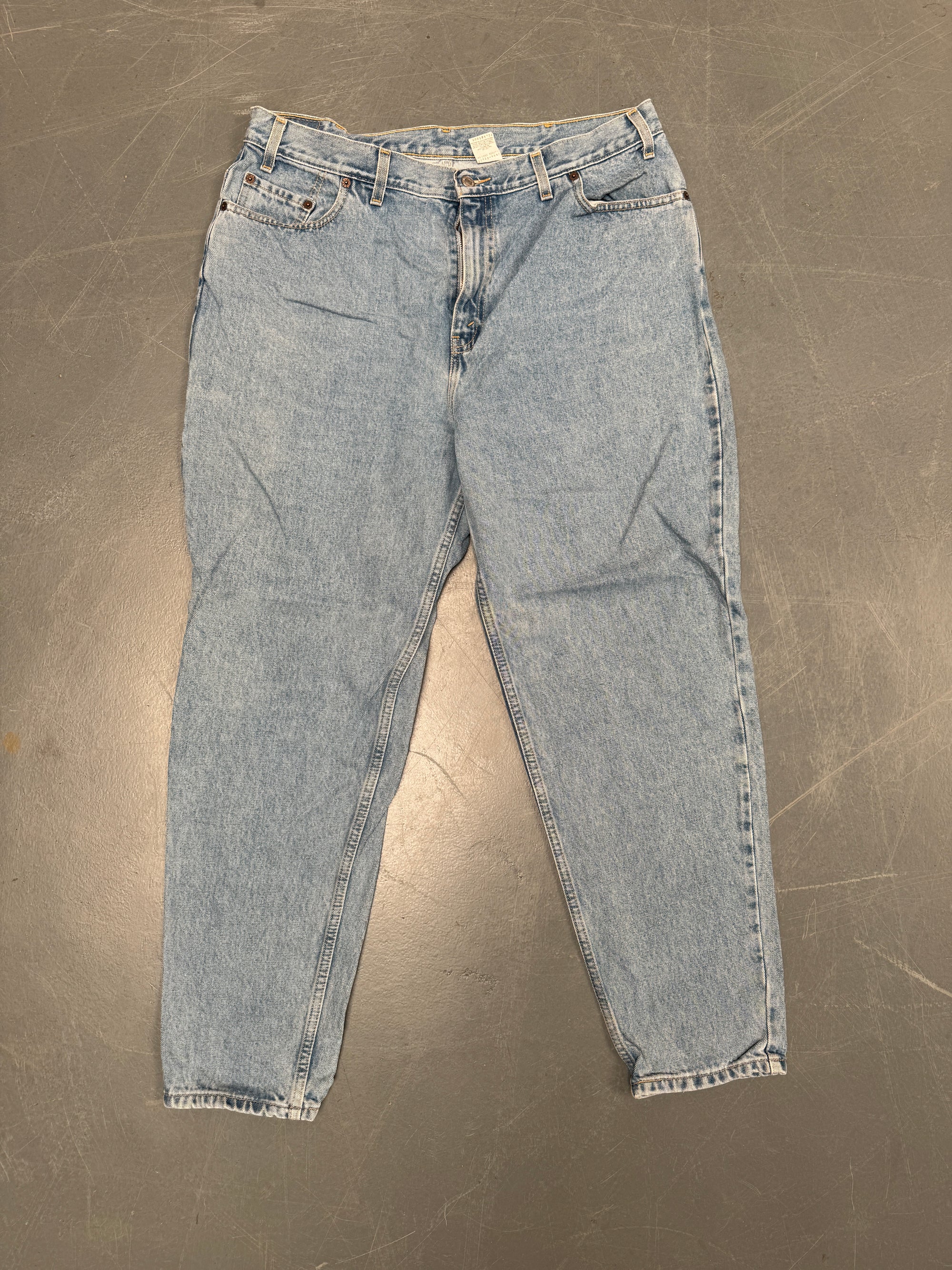 Vintage Ladies Levis High Waisted Denim 90s Made Jean - W 36 L 30 - HW097
