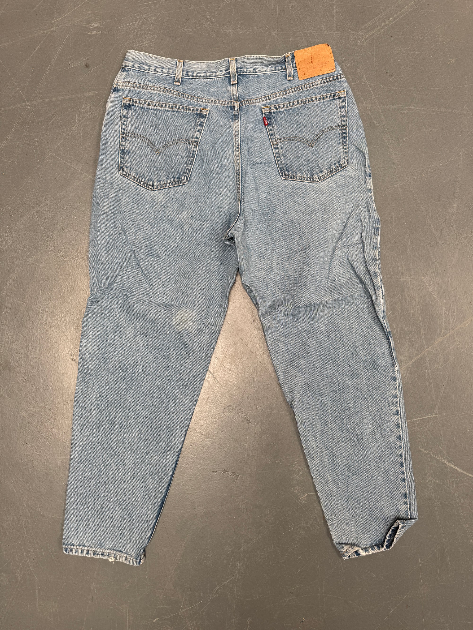 Vintage Ladies Levis High Waisted Denim 90s Made Jean - W 36 L 30 - HW097