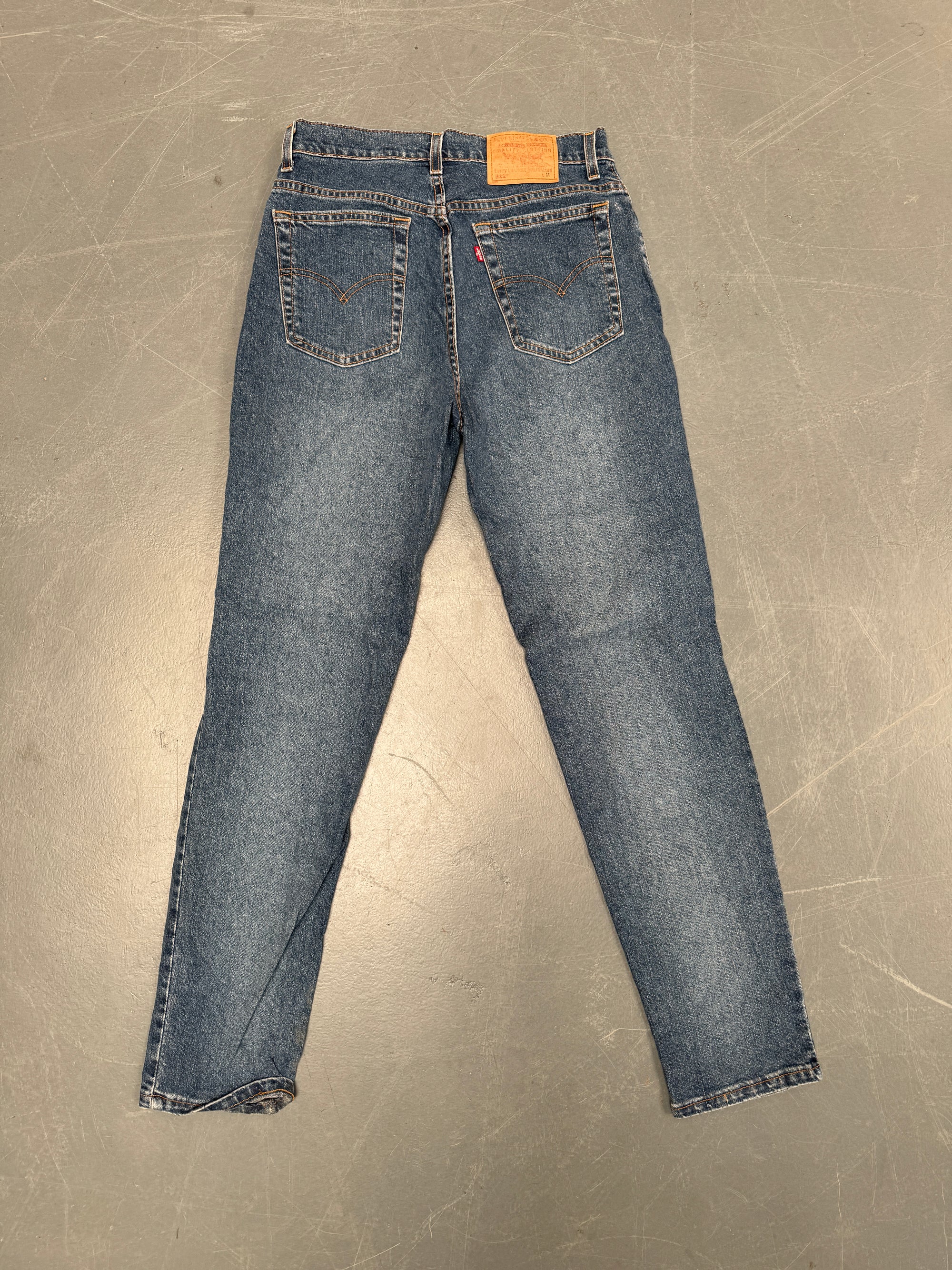 Vintage Ladies Levis High Waisted Denim 90s Made Jean - W 30 L 32 - HW098