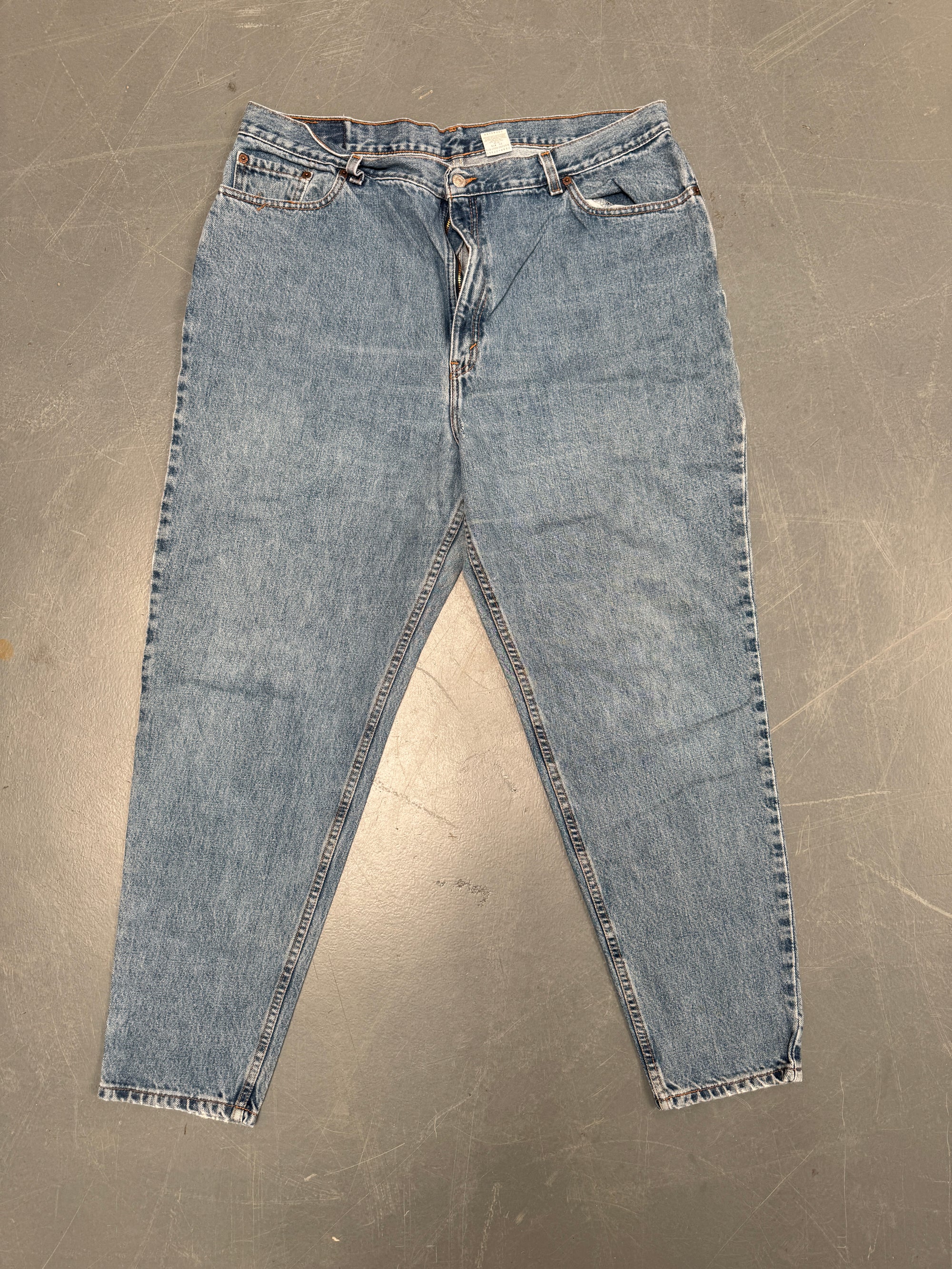 Vintage Ladies Levis High Waisted Denim 90s Made Jean - W 38 L 30 - HW102
