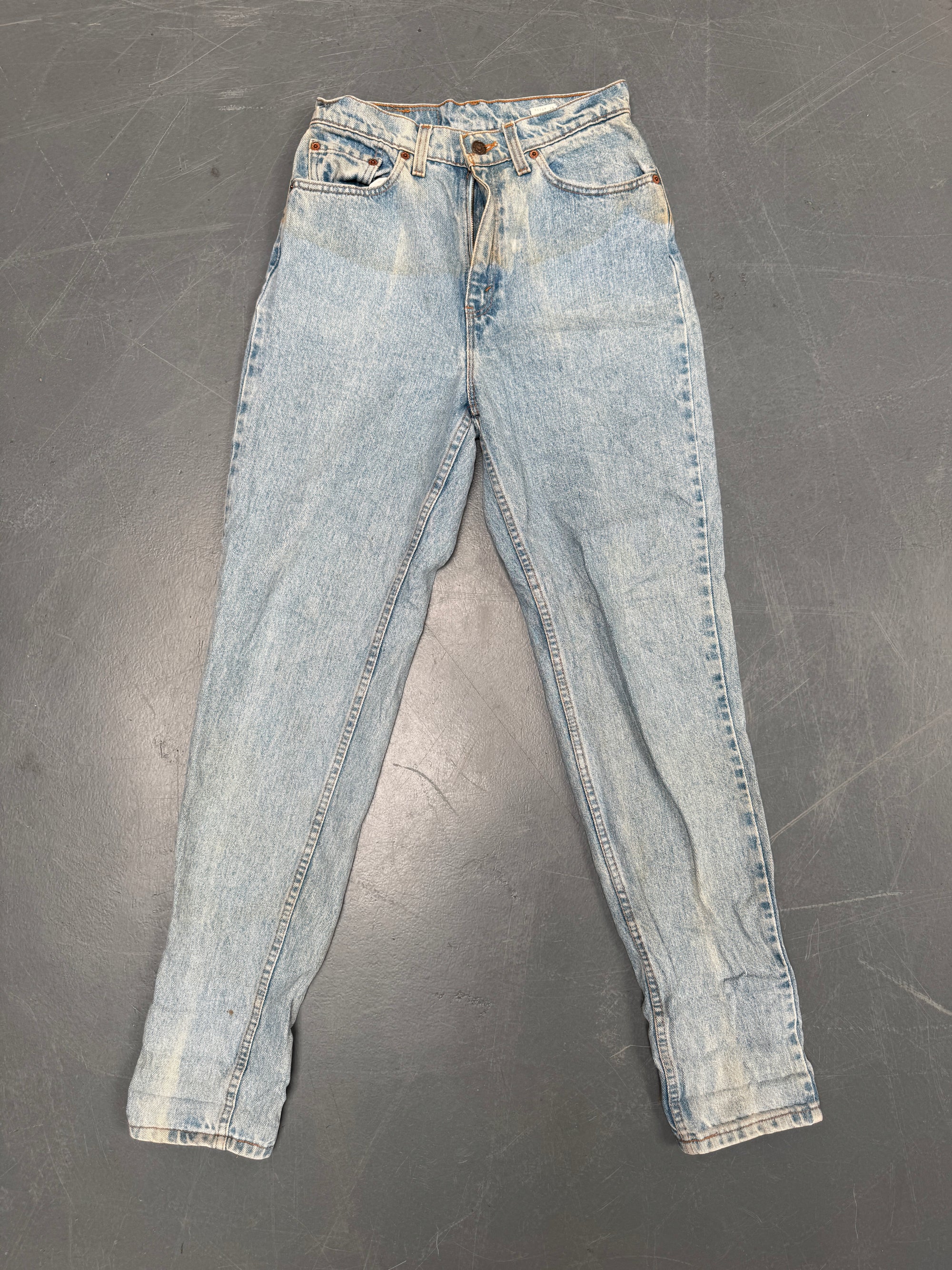 Vintage Ladies Levis High Waisted Denim 90s Made Jean - W 28 L 33 - HW110