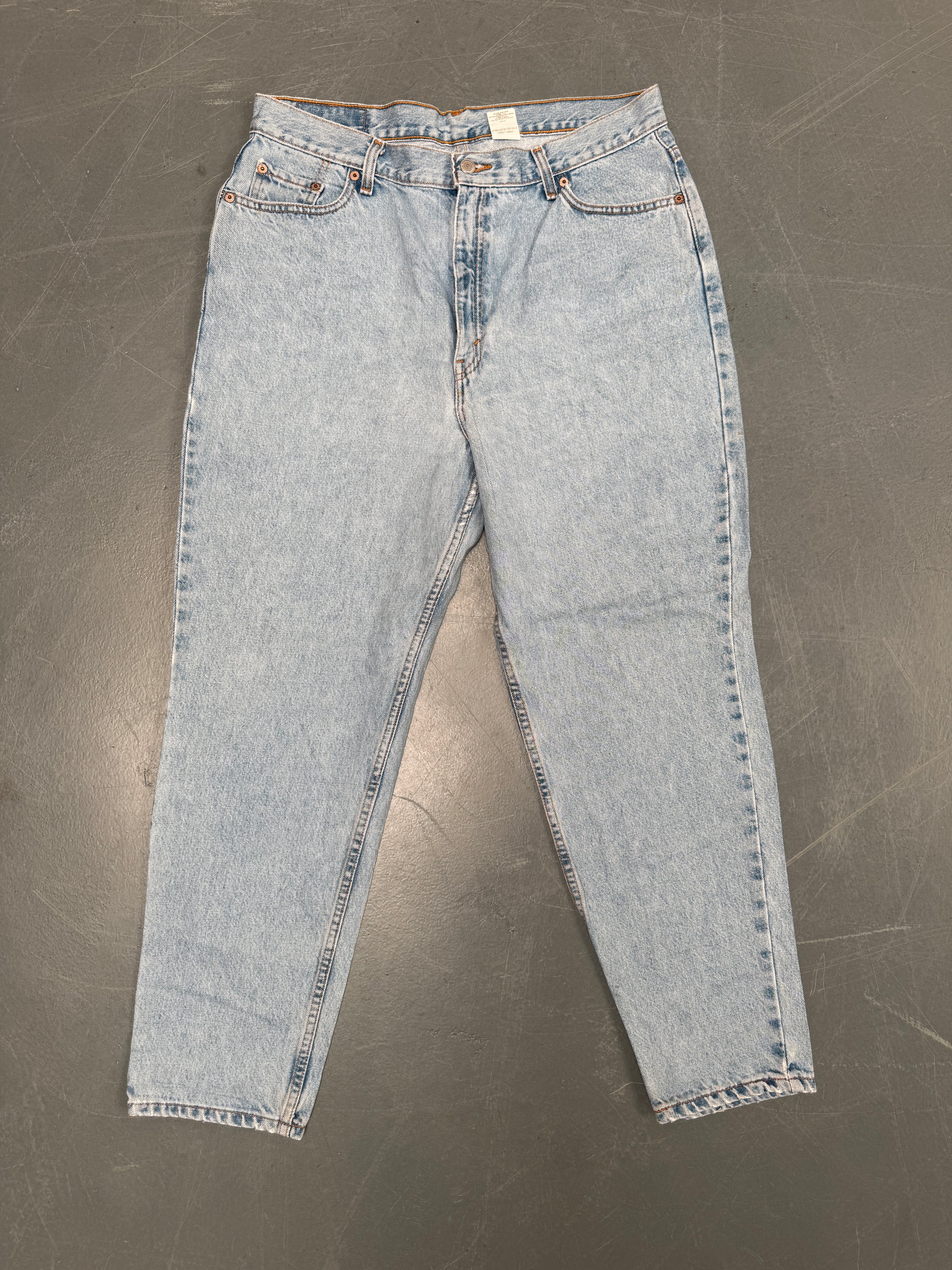 Vintage Ladies Levis High Waisted Denim 90s Made Jean - W 34 L 29 - HW118