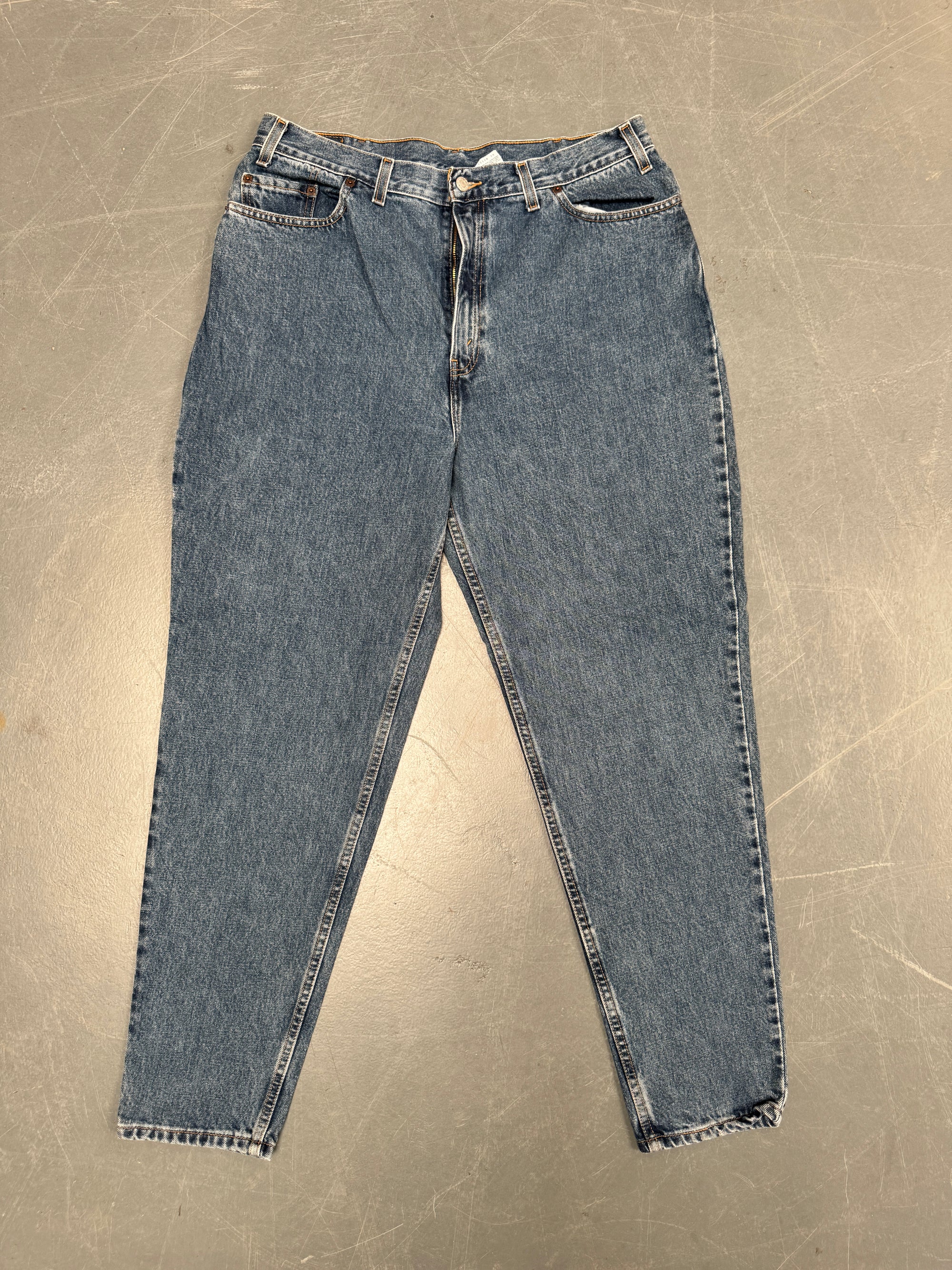 Vintage Ladies Levis High Waisted Denim 90s Made Jean - W 34 L 31 - HW121