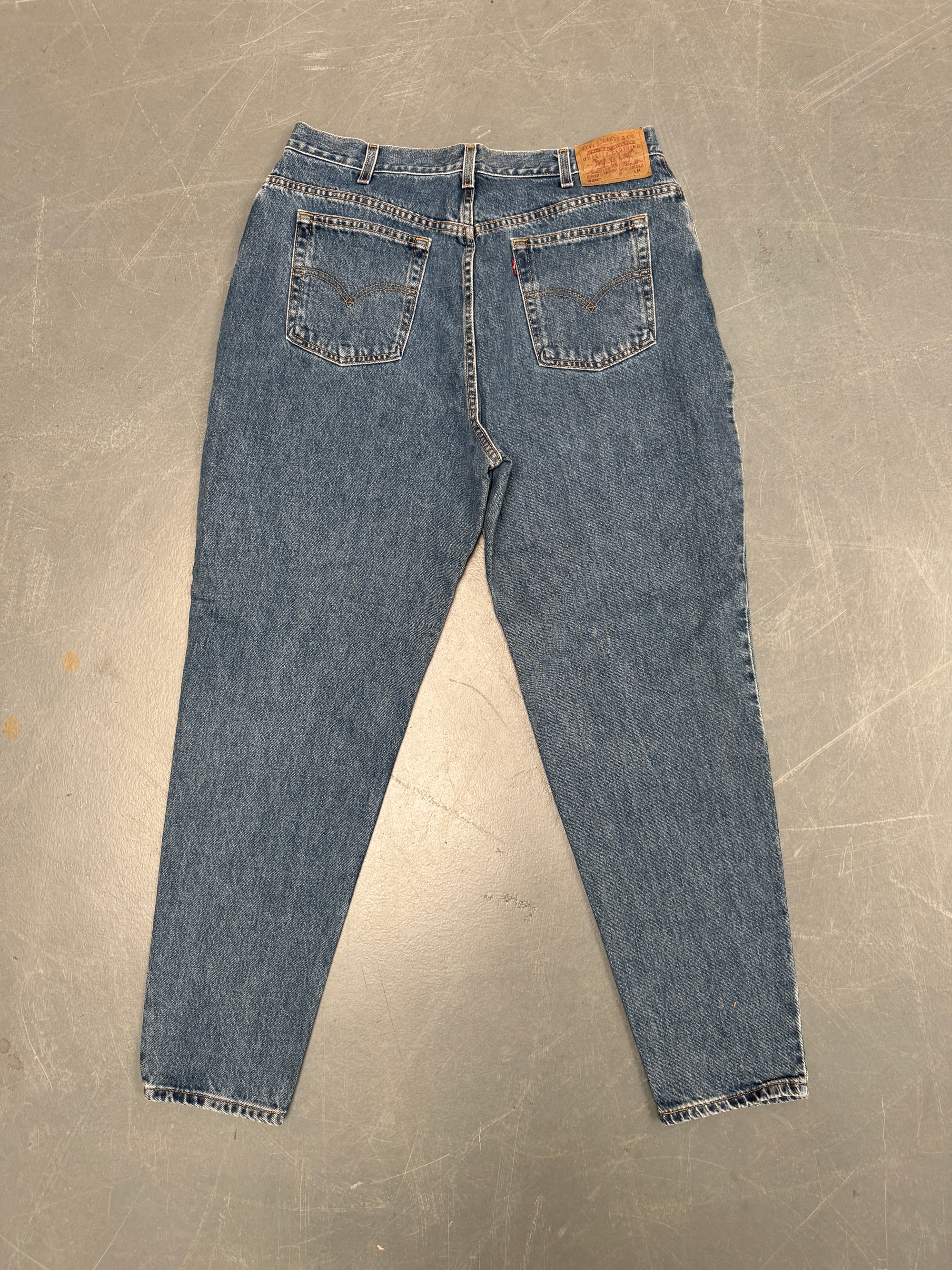 Vintage Ladies Levis High Waisted Denim 90s Made Jean - W 34 L 31 - HW121