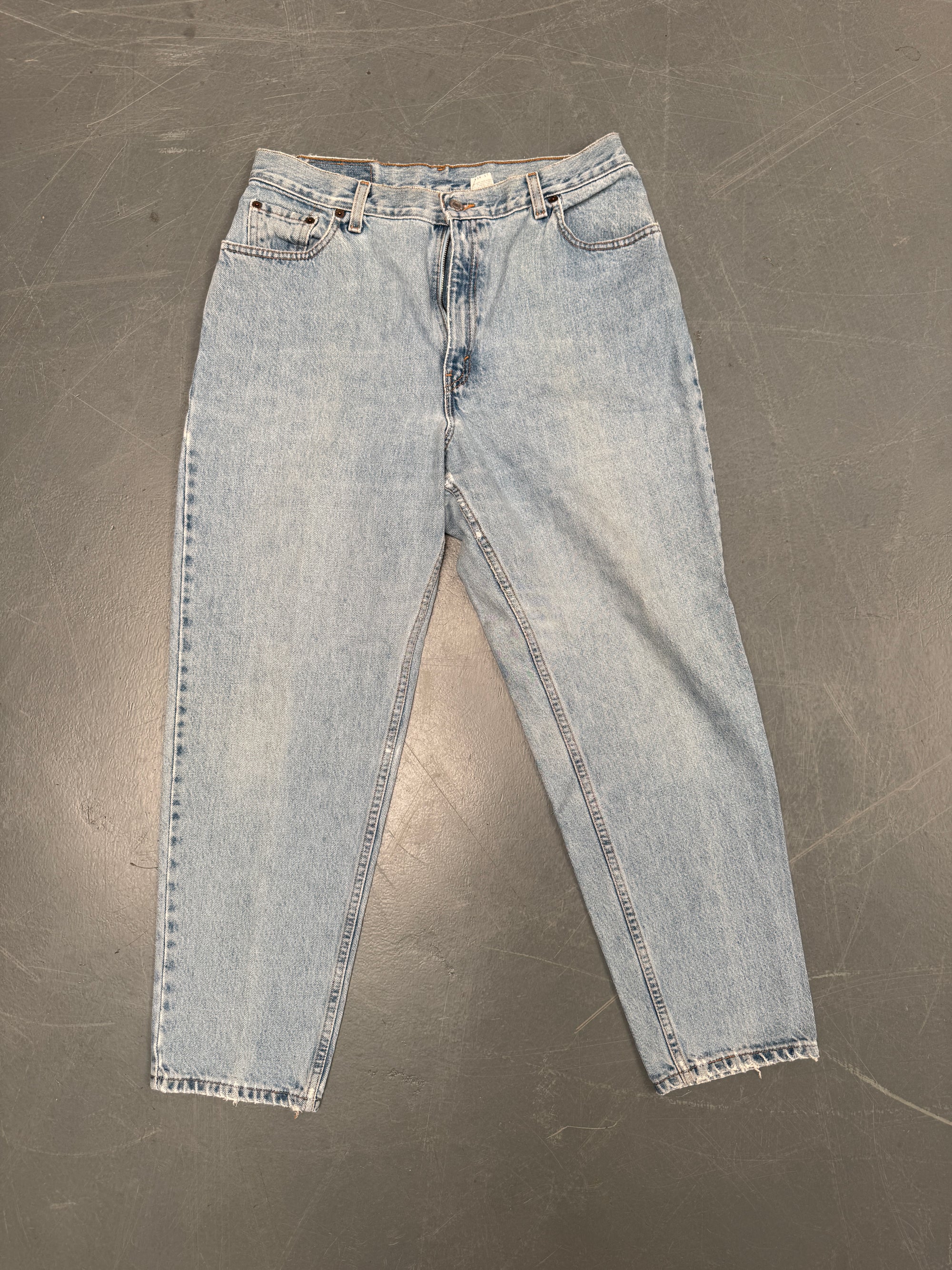 Vintage Ladies Levis High Waisted Denim 90s Made Jean - W 32 L 28 - HW123