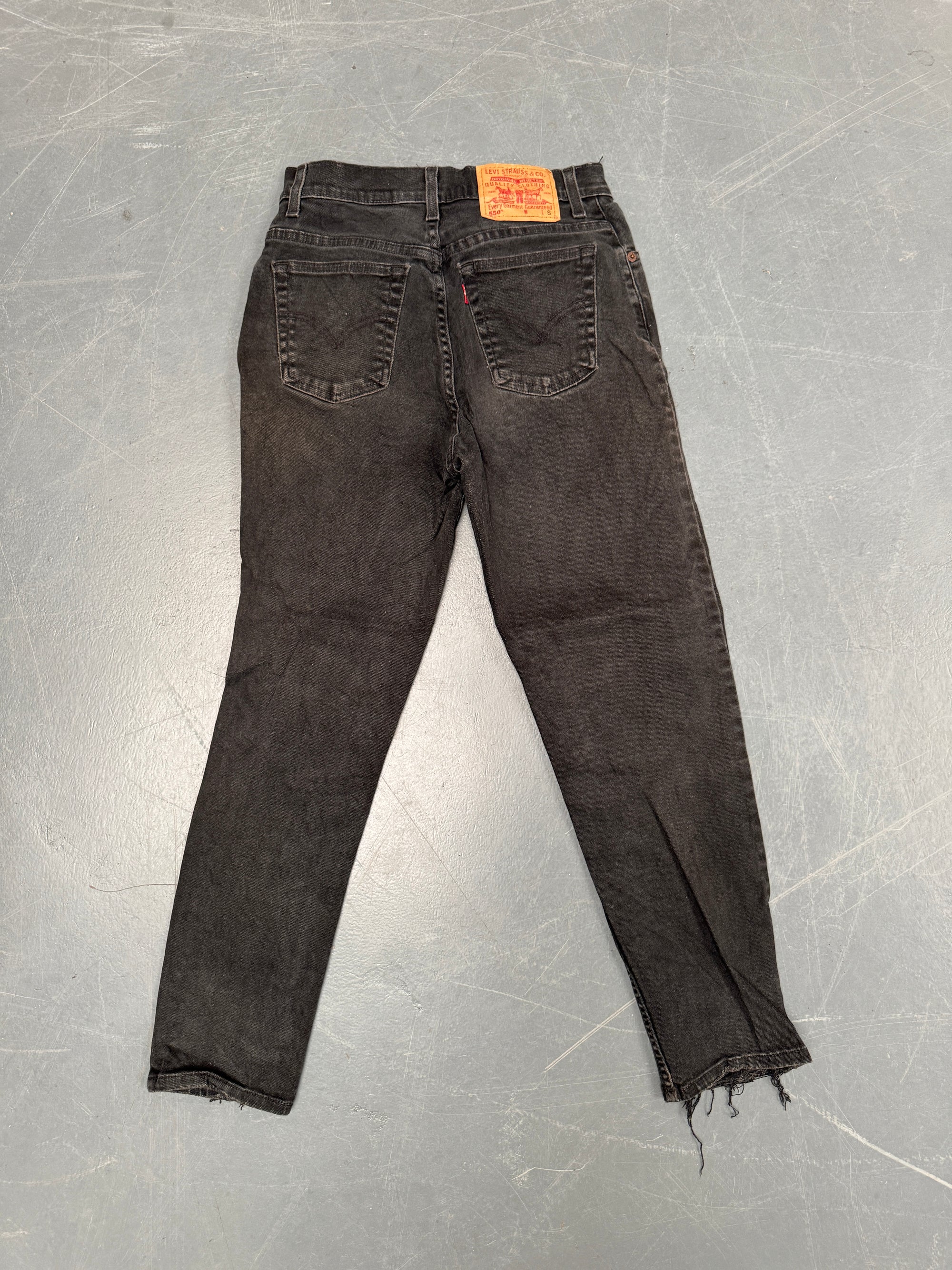 Vintage Ladies Levis High Waisted Denim 90s Made Jean - W 26 L 27 - HW130