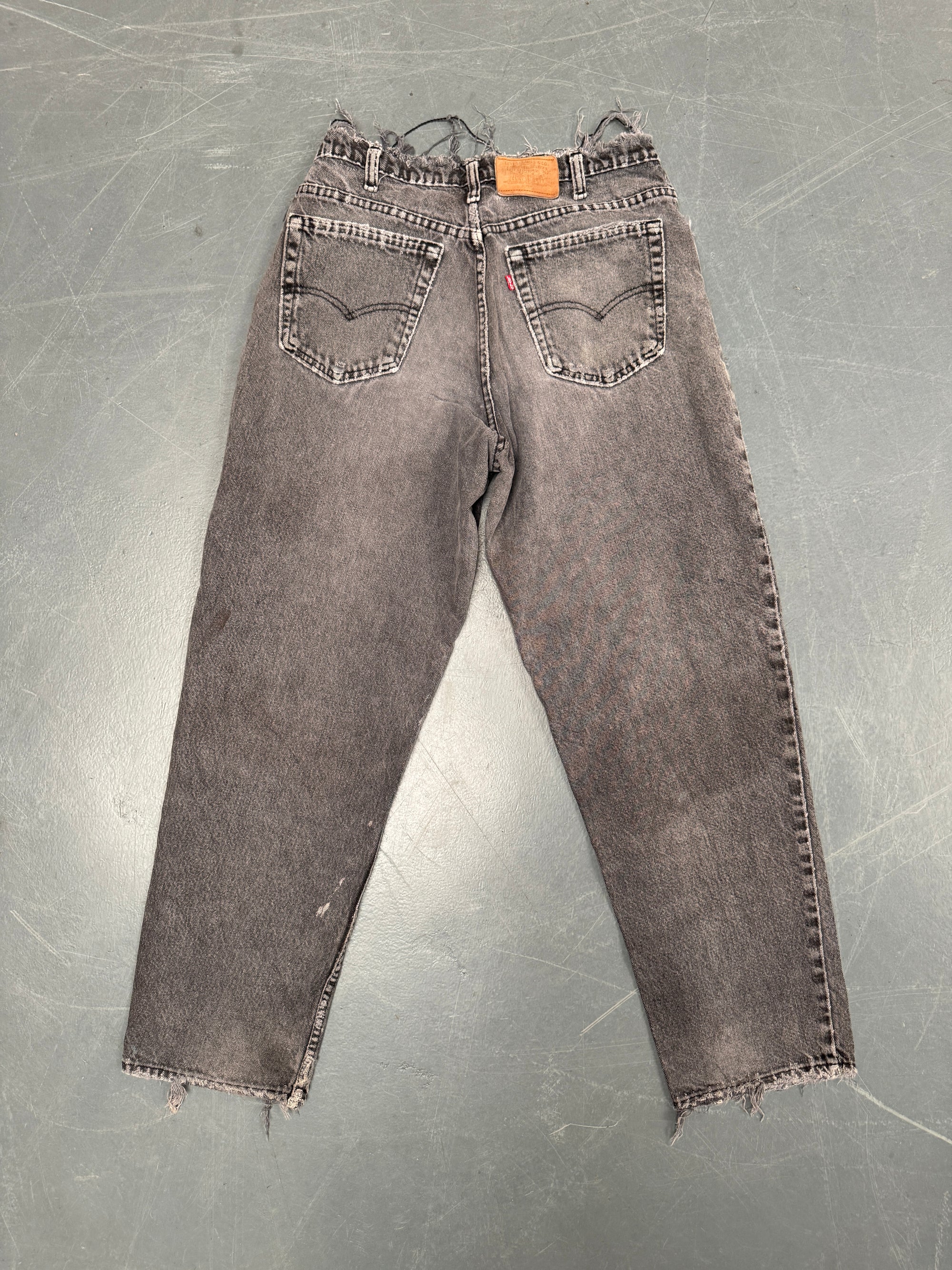 Vintage Ladies Levis High Waisted Denim 90s Made Jean - W 30 L 30 - HW144