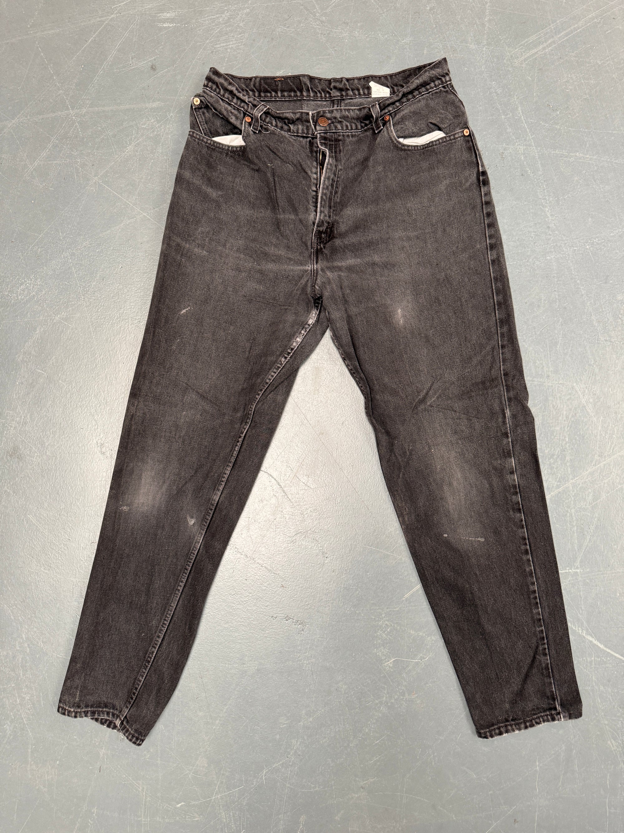 Vintage Ladies Levis High Waisted Denim 90s Made Jean - W 32 L 31 - HW147