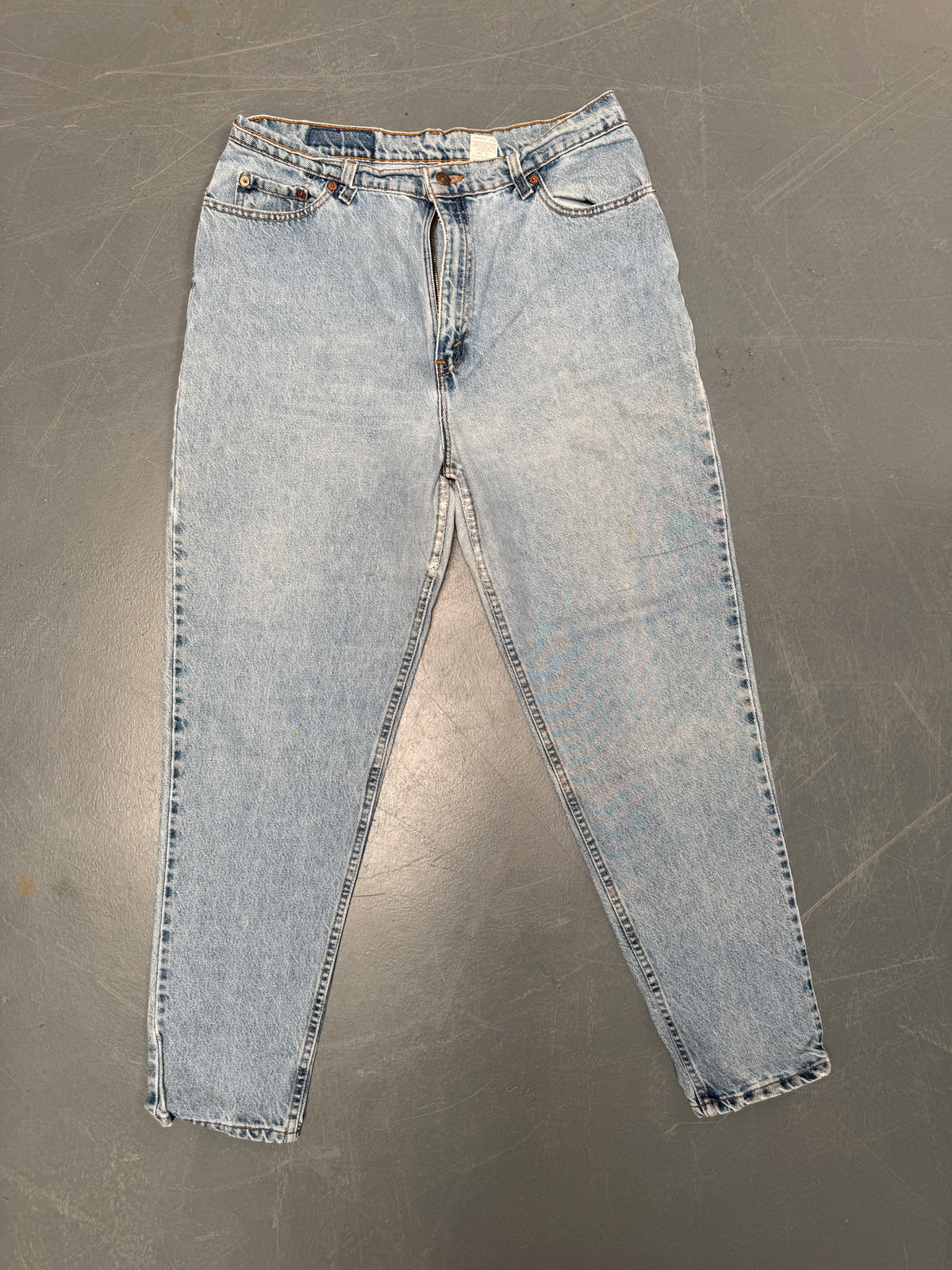 Vintage Ladies Levis High Waisted Denim 90s Made Jean - W 32 L 30 - HW192