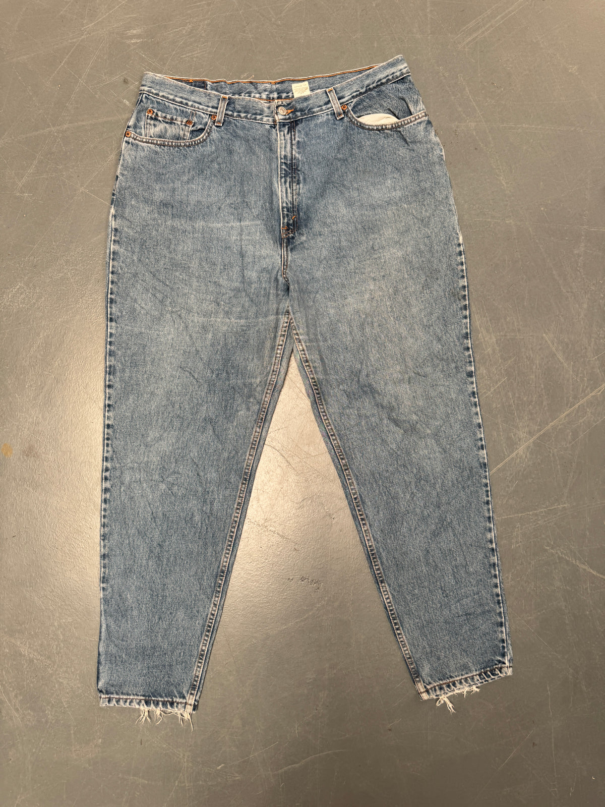 Vintage Ladies Levis High Waisted Denim 90s Made Jean - W 36 L 30 - HW195
