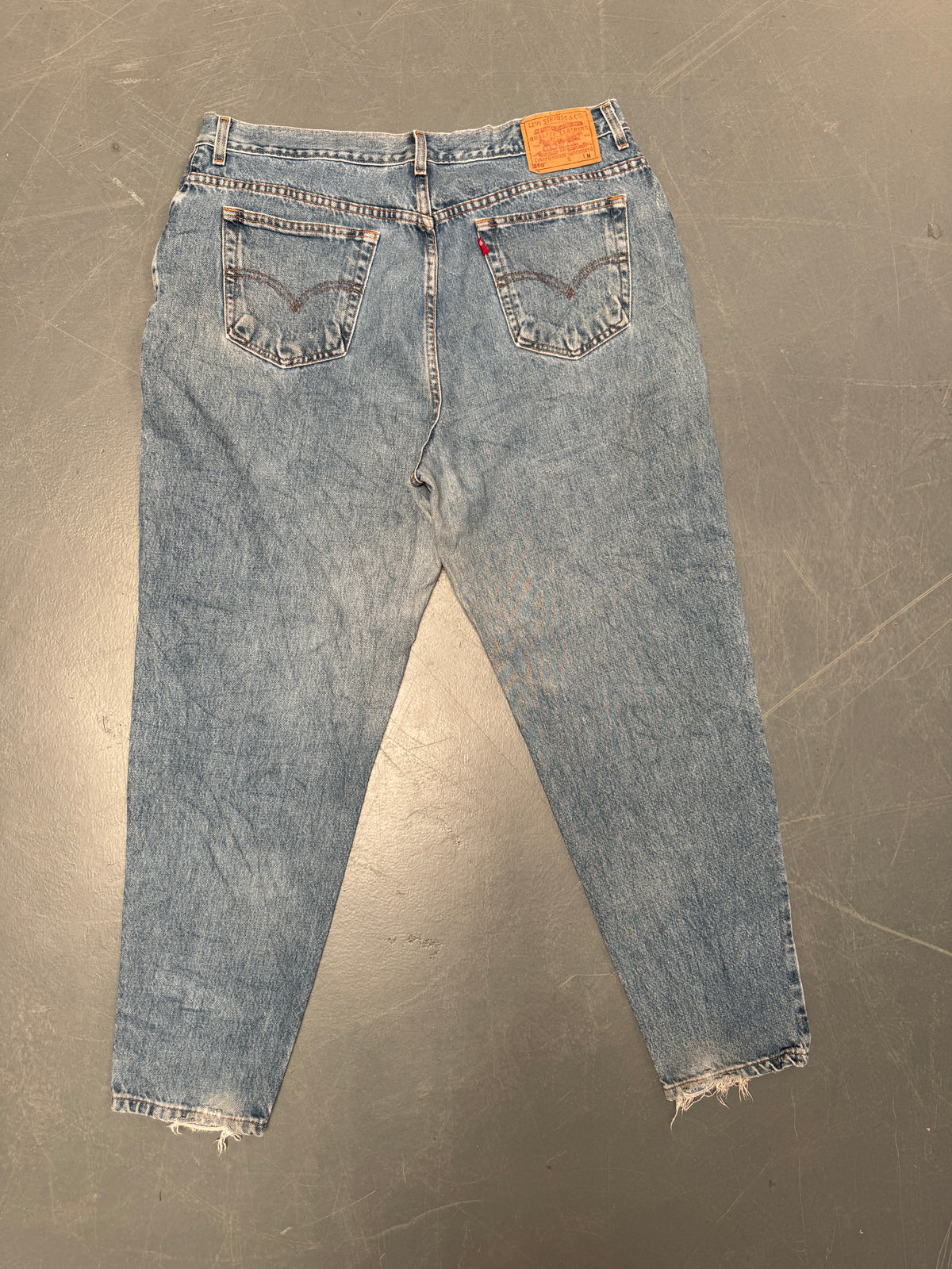 Vintage Ladies Levis High Waisted Denim 90s Made Jean - W 36 L 30 - HW195