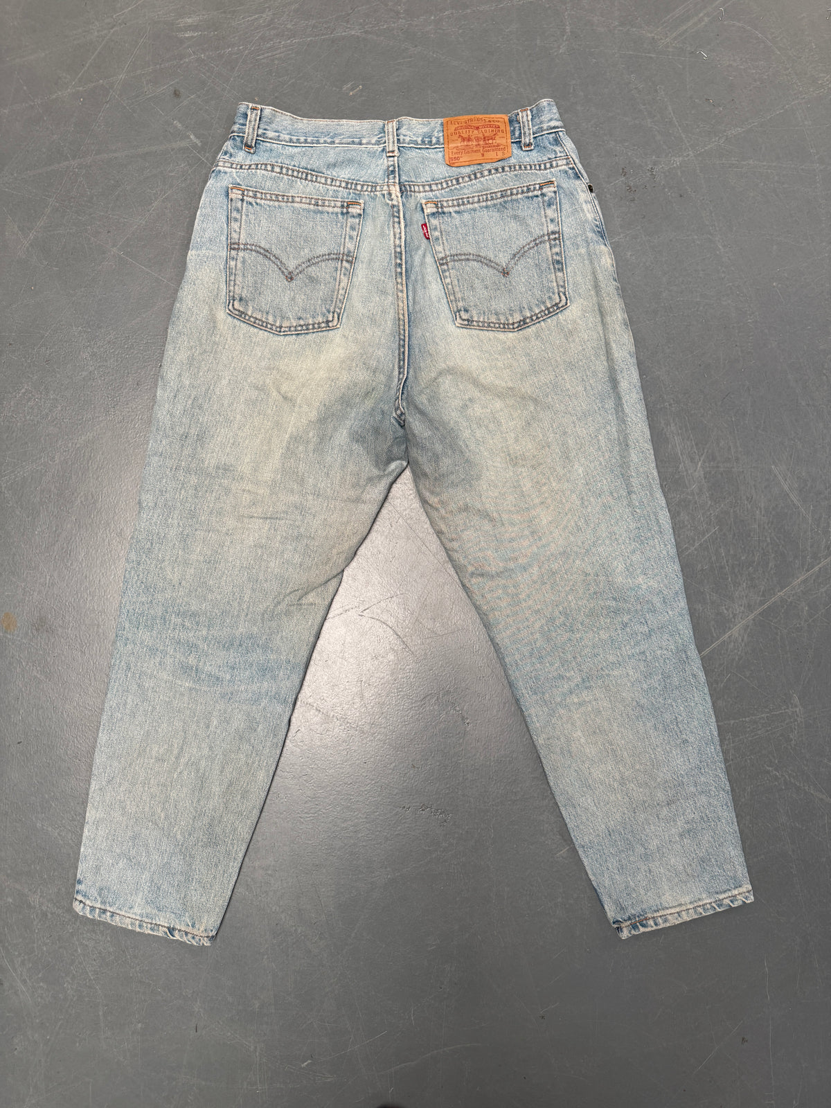 Vintage Ladies Levis High Waisted Denim 90s Made Jean - W 32 L 28 - HW205