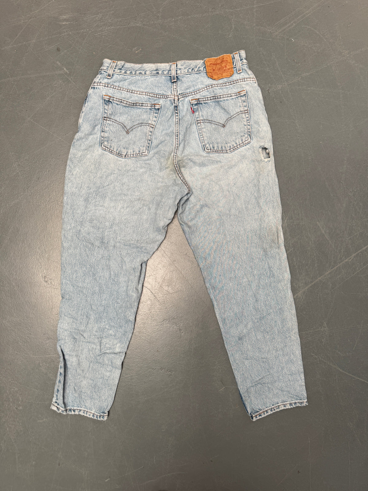 Vintage Ladies Levis High Waisted Denim 90s Made Jean - W 32 L 28 - HW212