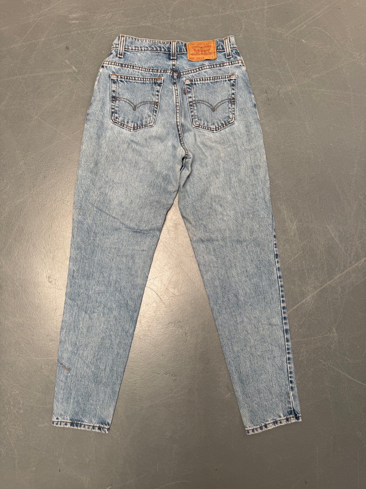 Vintage Ladies Levis High Waisted Denim 90s Made Jean - W 26 L 32 - HW218