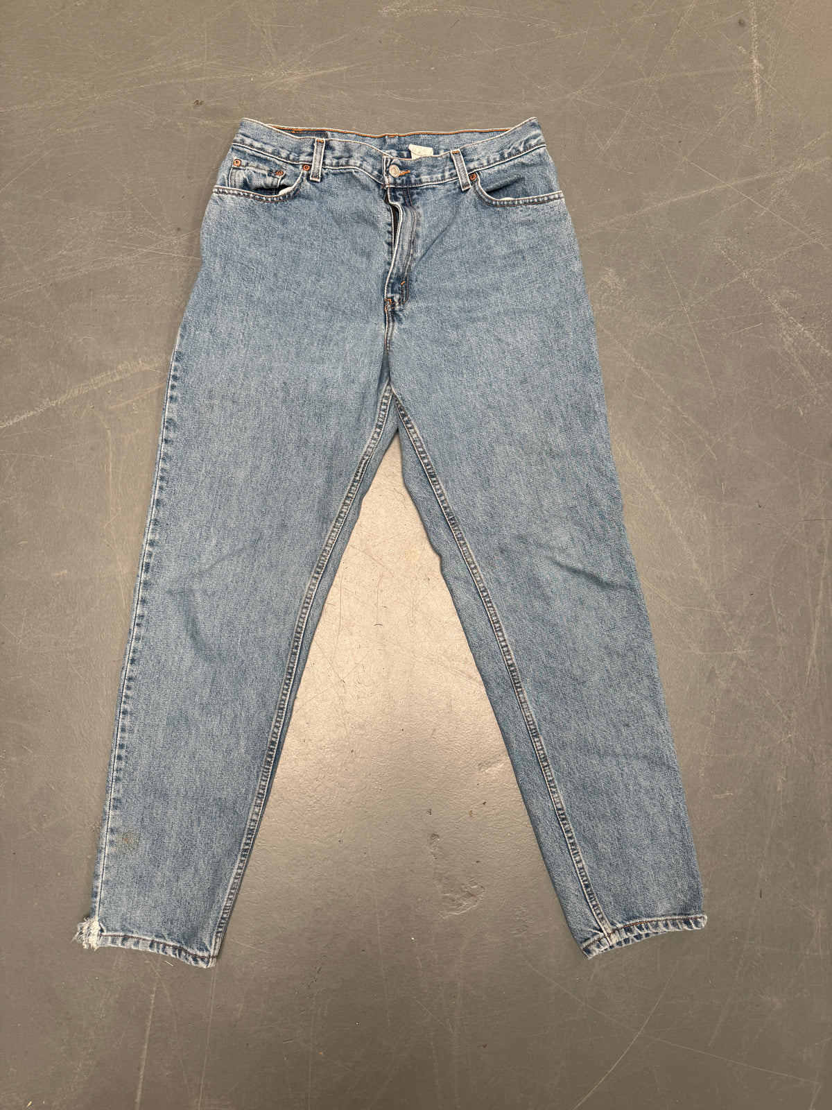 Vintage Ladies Levis High Waisted Denim 90s Made Jean - W 32 L 32 - HW241