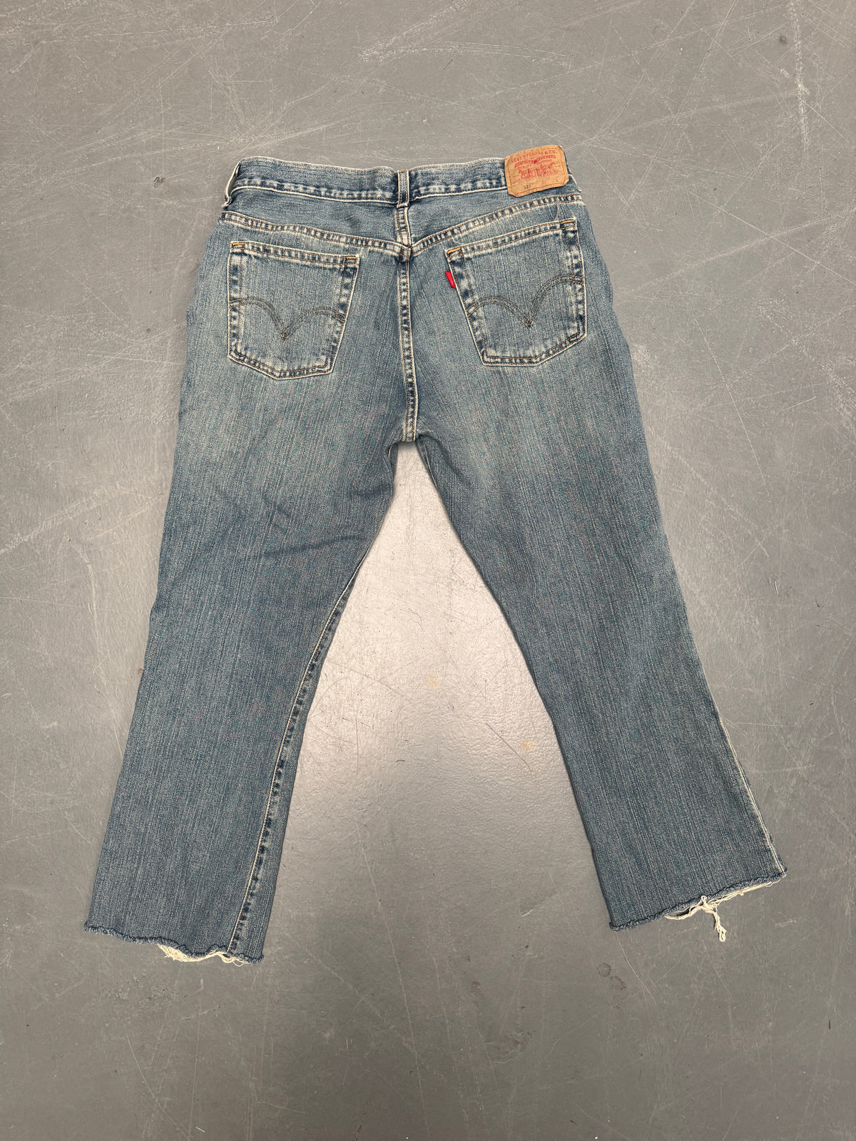 Vintage Ladies Levis High Waisted Denim 90s Made Jean - W 32 L 25 - HW243
