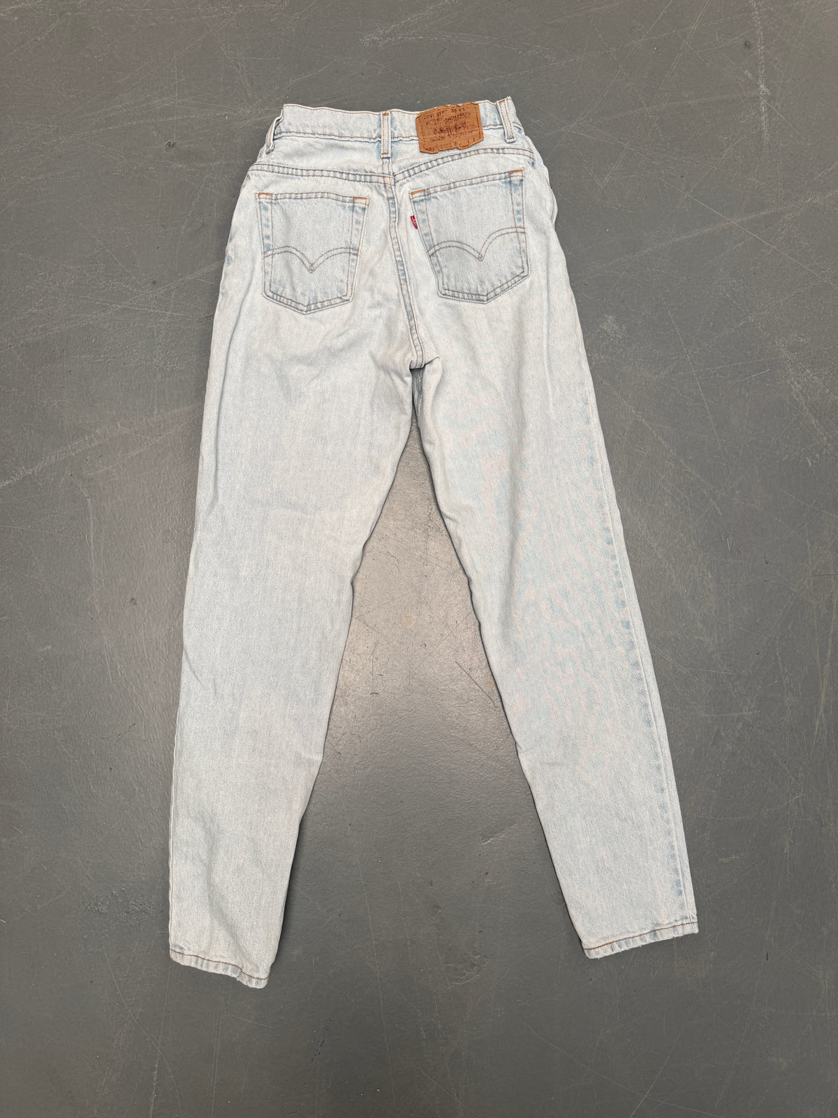Vintage Ladies Levis High Waisted Denim 90s Made Jean - W 26 L 31 - HW268
