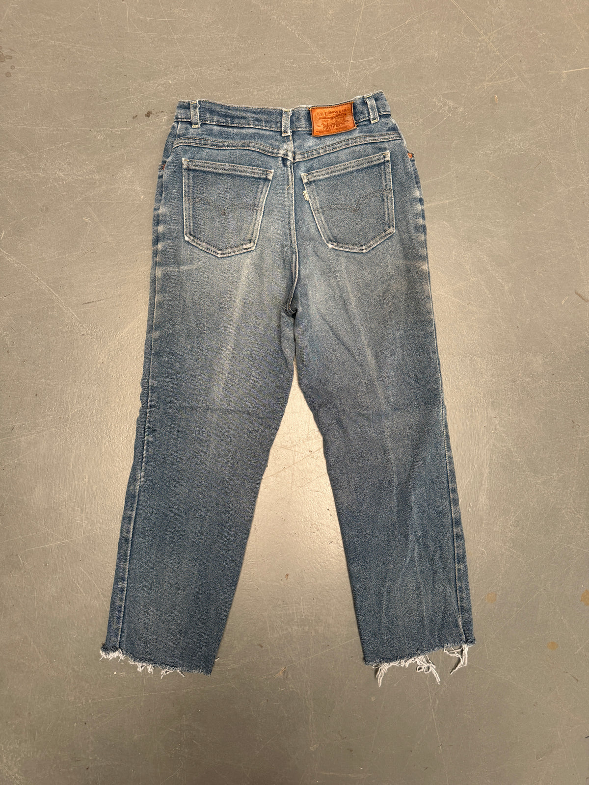 Vintage Ladies Levis High Waisted Denim 90s Made Jean - W 28 L 25 - HW301
