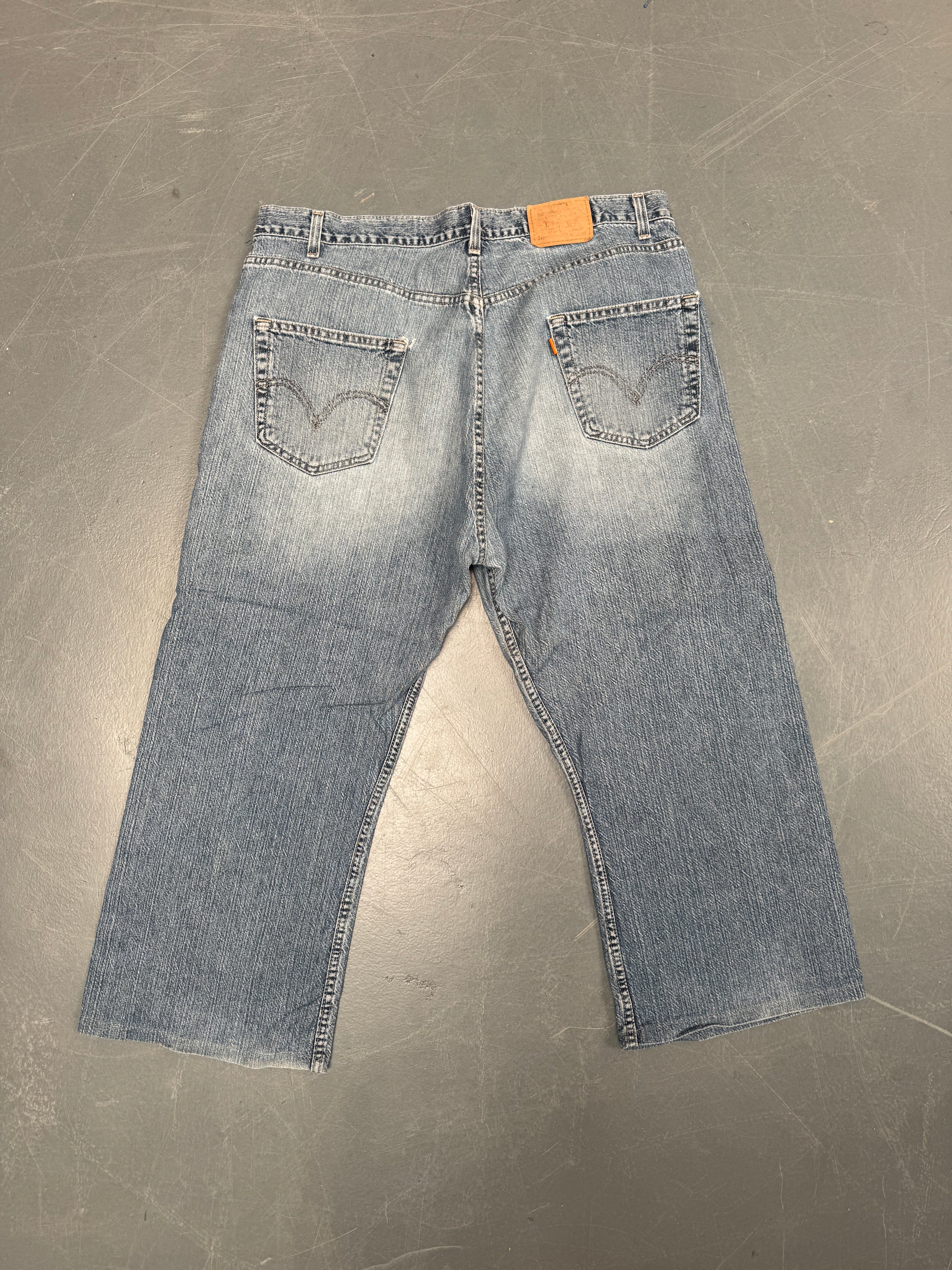 Levis Orange Tab Regular Fit Jean 90s - W 38 L 25 - O2