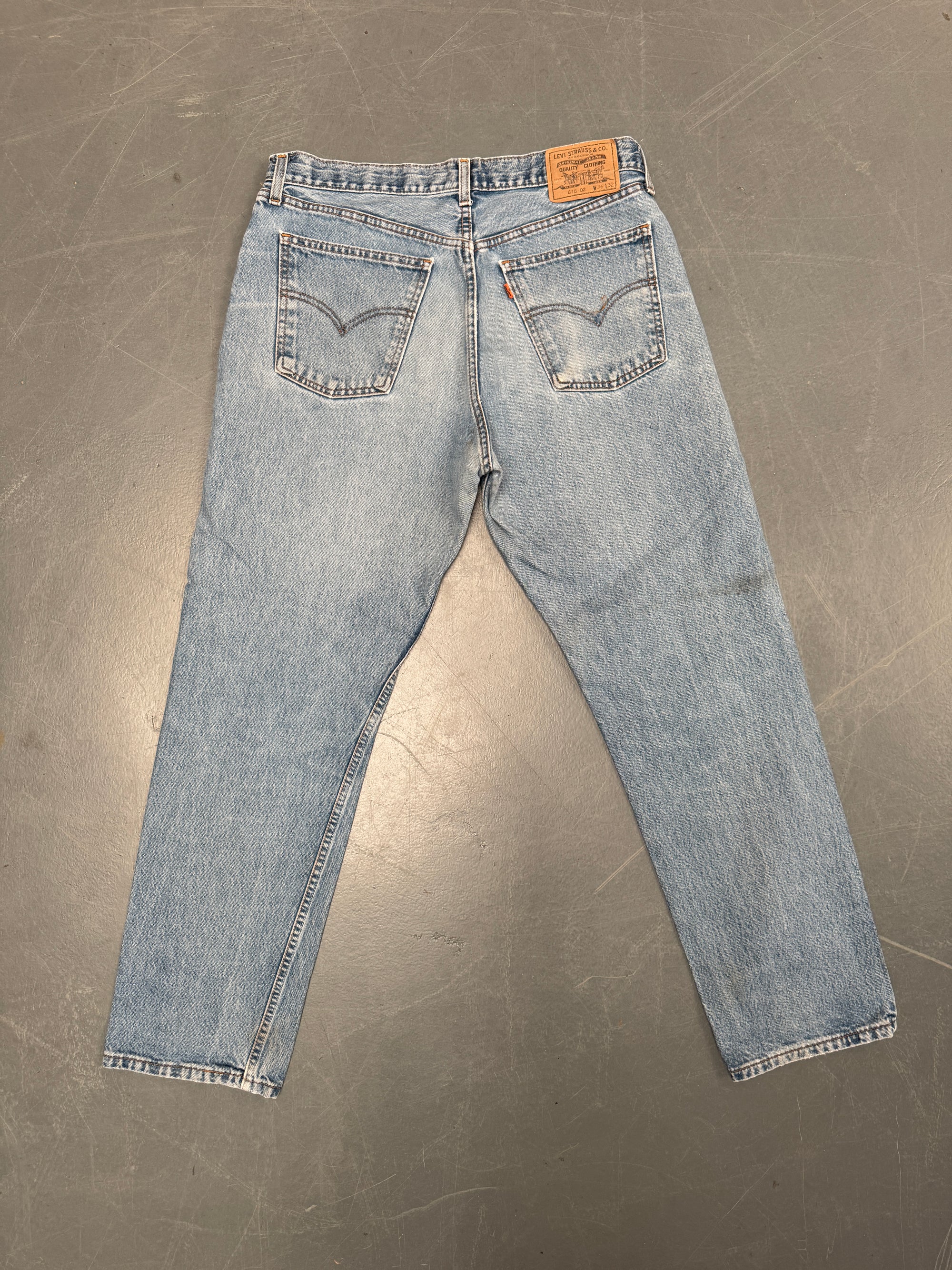 Levis Orange Tab Regular Fit Jean 90s - W 35 L 31 - O9
