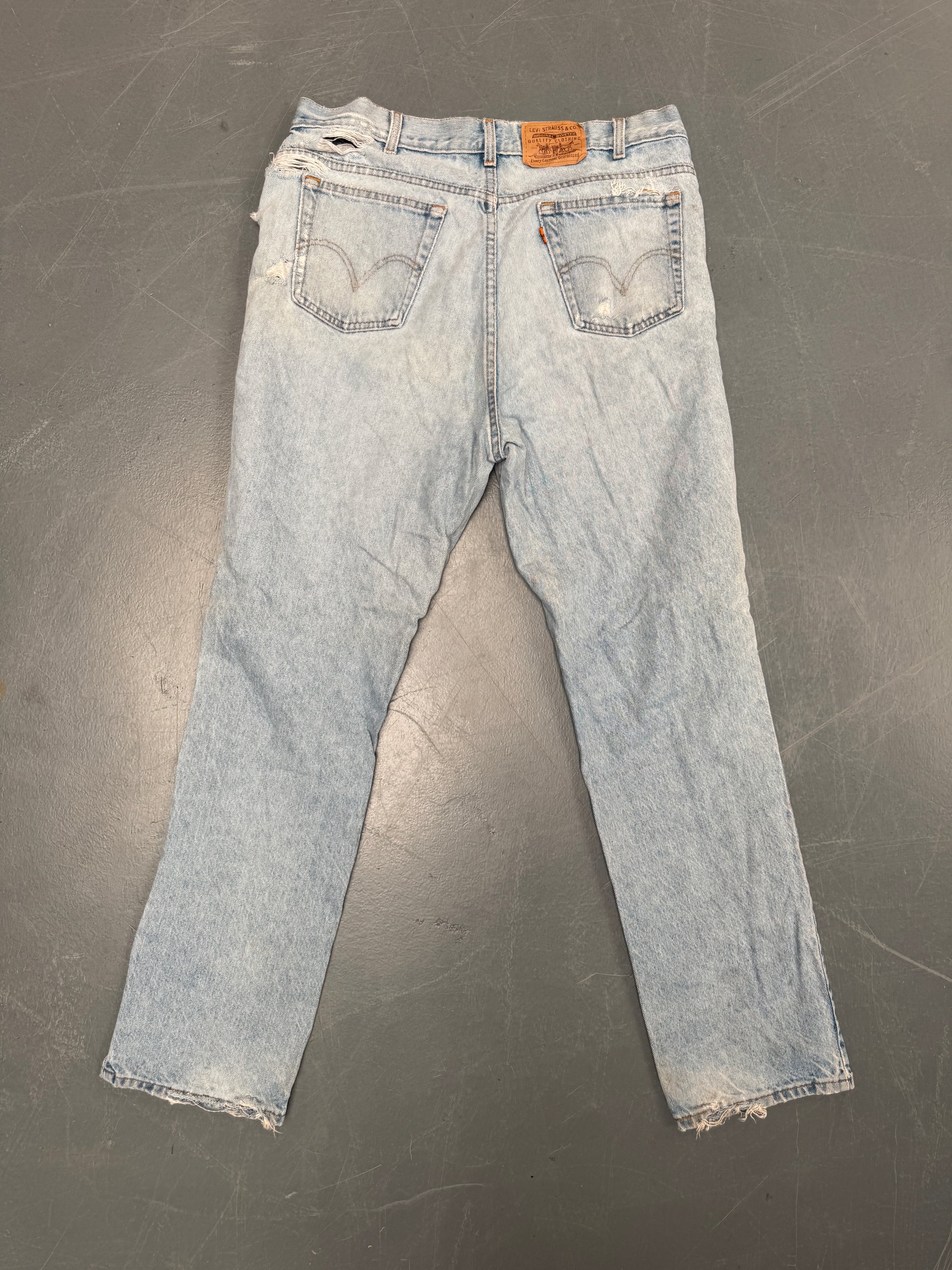 Levis Orange Tab Regular Fit Jean 90s - W 36 L 32 - O20