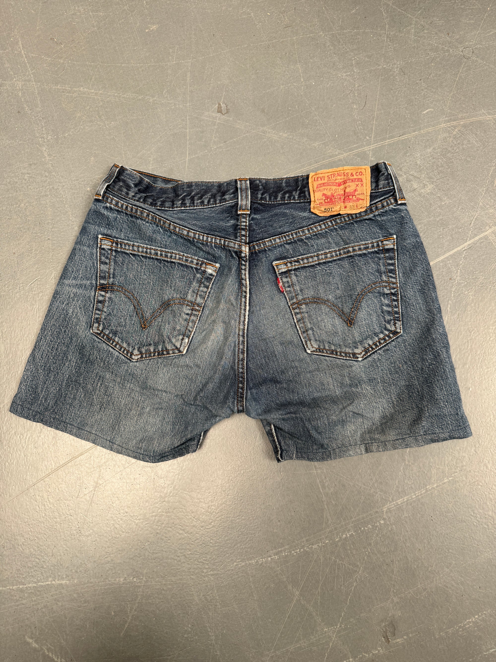 Vintage Ladies Levis Cut Off Denim Shorts - 90s Made - W 32 - SH01