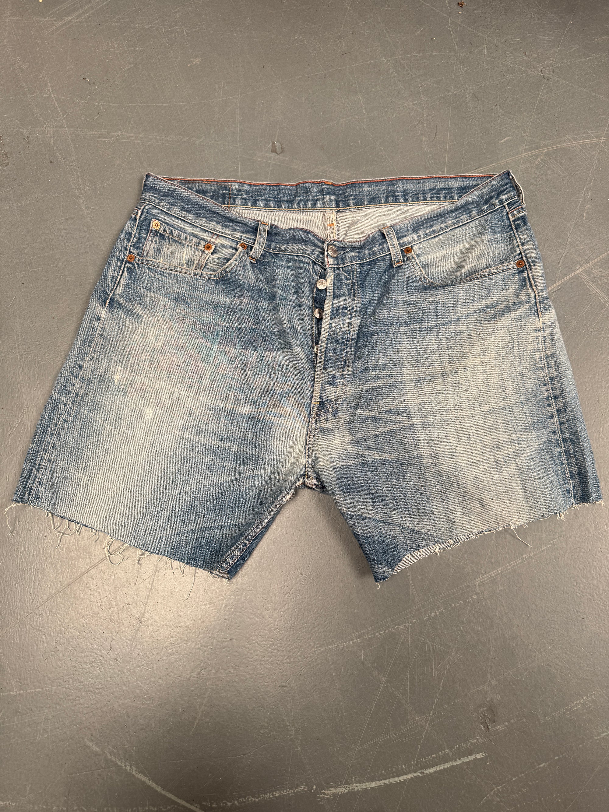 Vintage Ladies Levis Cut Off Denim Shorts - 90s Made - W 38 - SH05