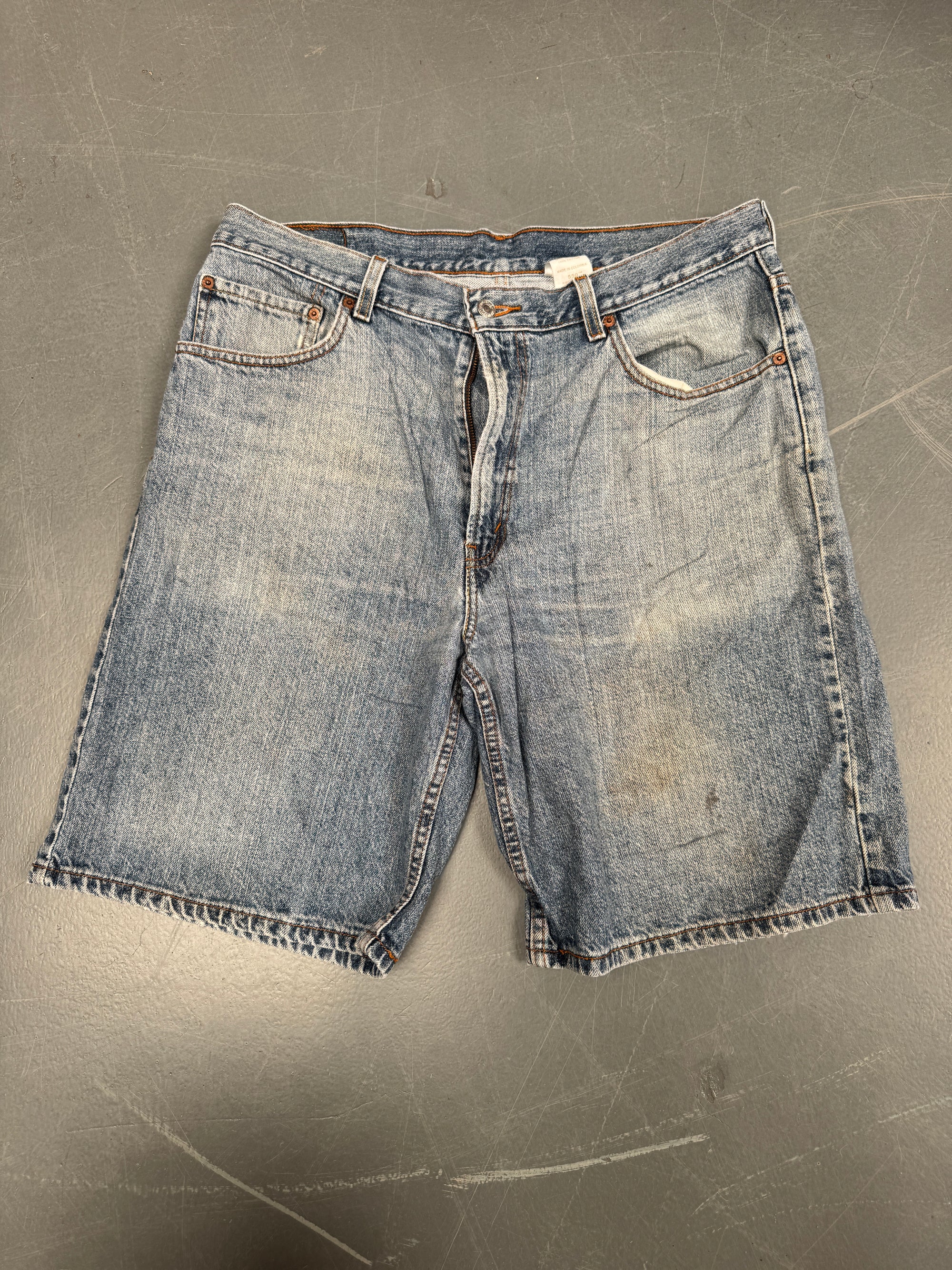 Vintage Ladies Levis Cut Off Denim Shorts - 90s Made - W 36 - SH10