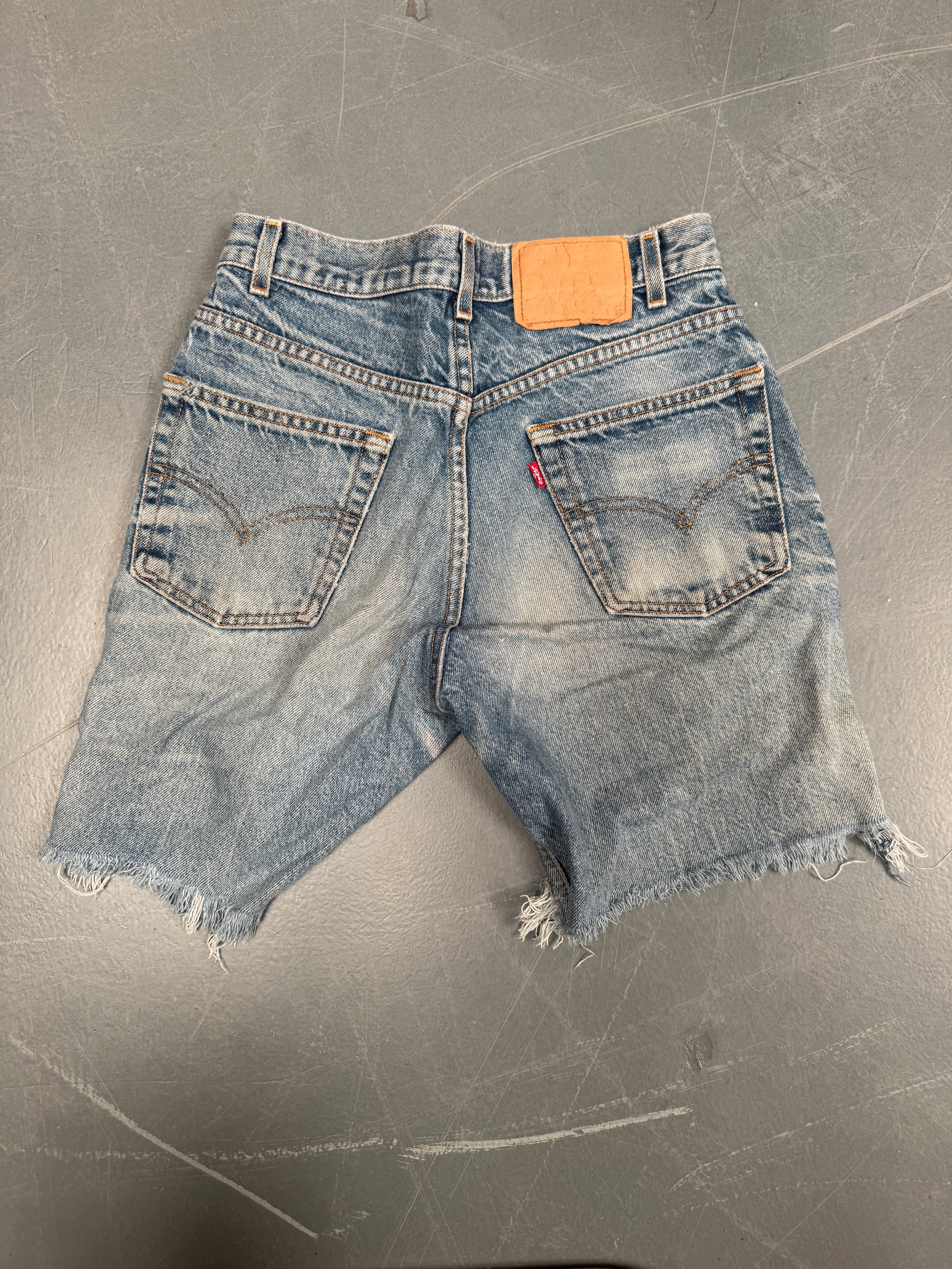 Vintage Ladies Levis Cut Off Denim Shorts - 90s Made - W 27 - SH14