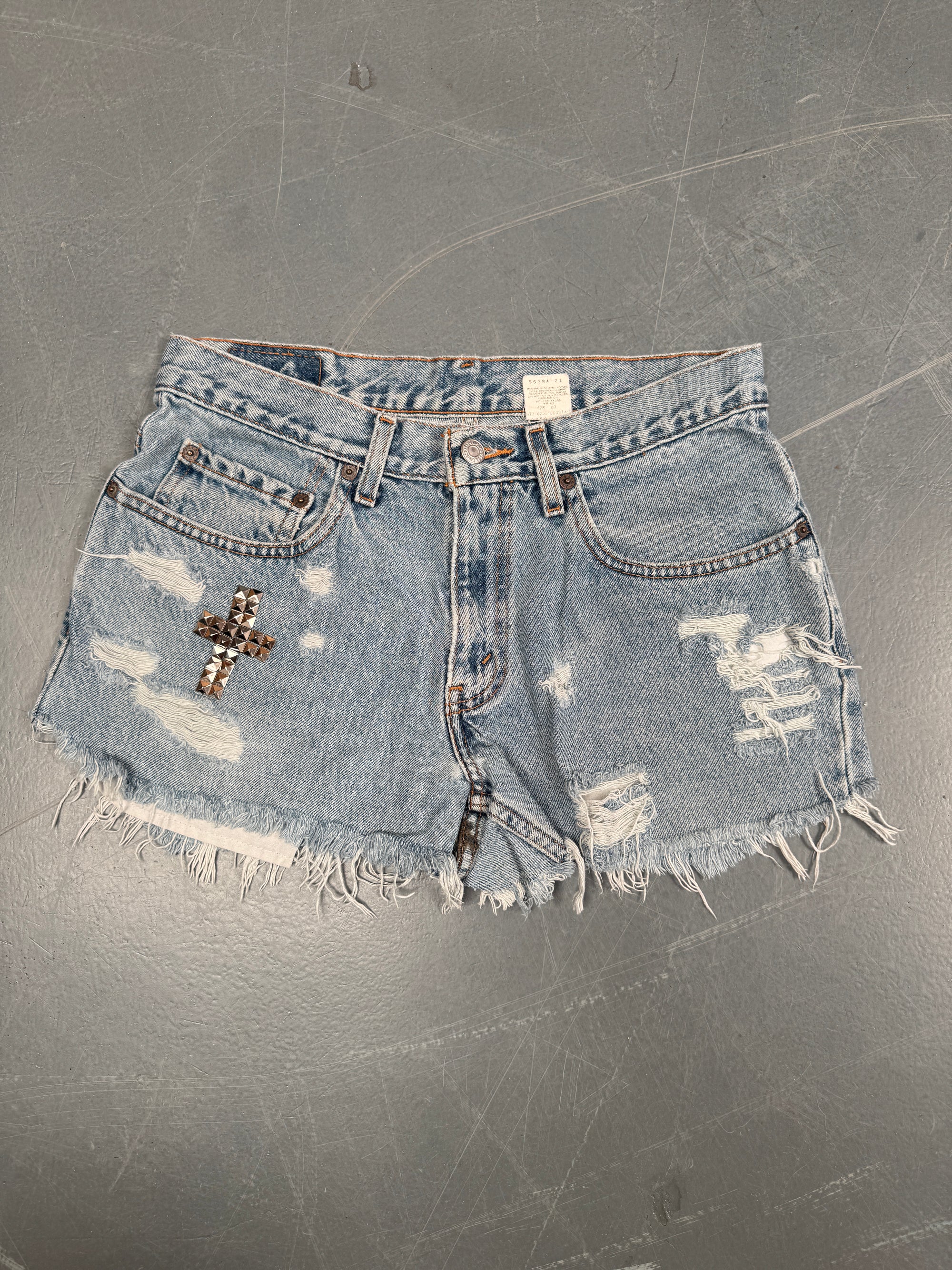 Vintage Ladies Levis Cut Off Denim Shorts - 90s Made - W 30 - SH15