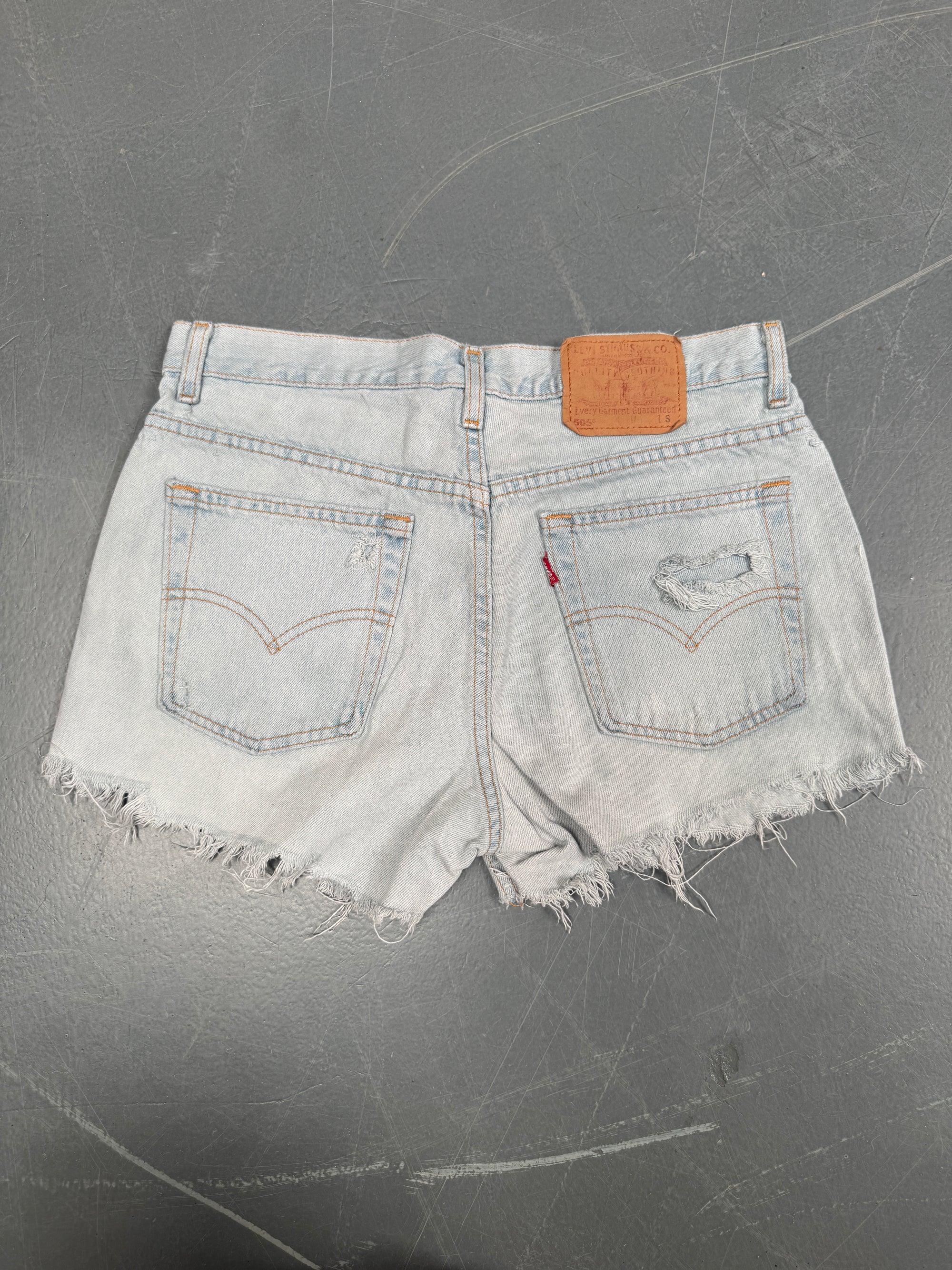 Vintage Ladies Levis Cut Off Denim Shorts - 90s Made - W 31 - SH16