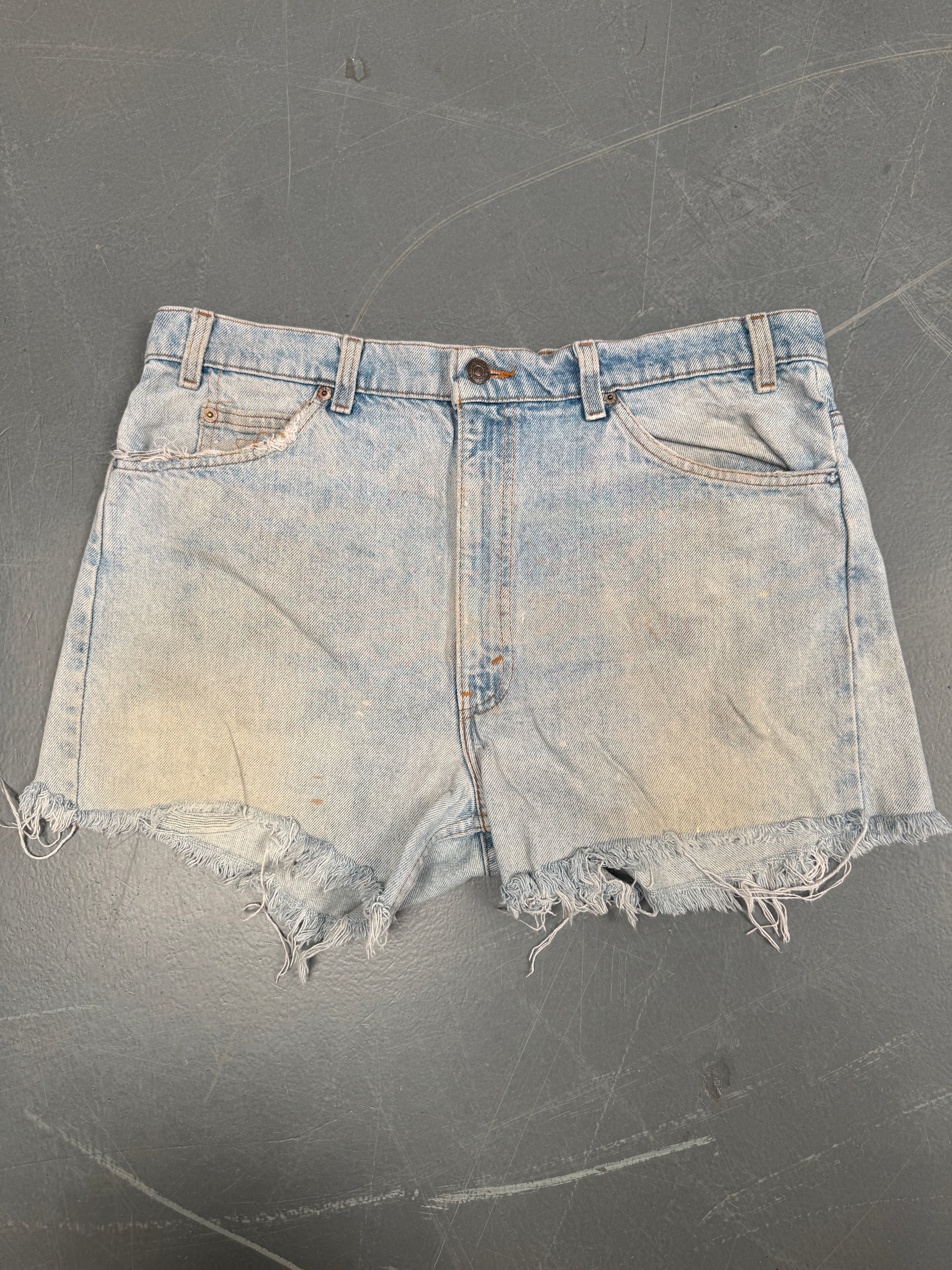 Vintage Ladies Levis Cut Off Denim Shorts - 90s Made - W 35 - SH17
