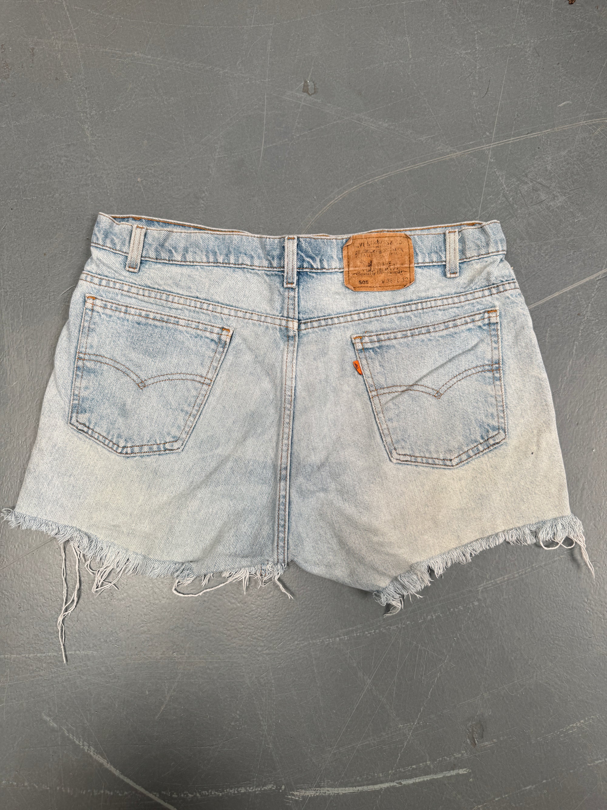 Vintage Ladies Levis Cut Off Denim Shorts - 90s Made - W 35 - SH17